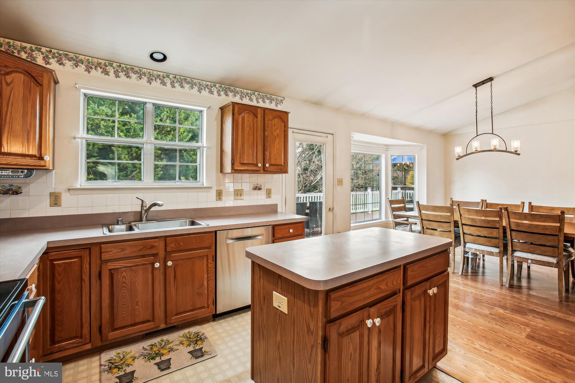 1031 Dulaney Mill Dr