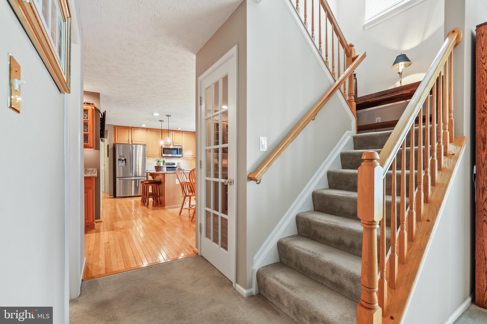 211 Holstein Ct