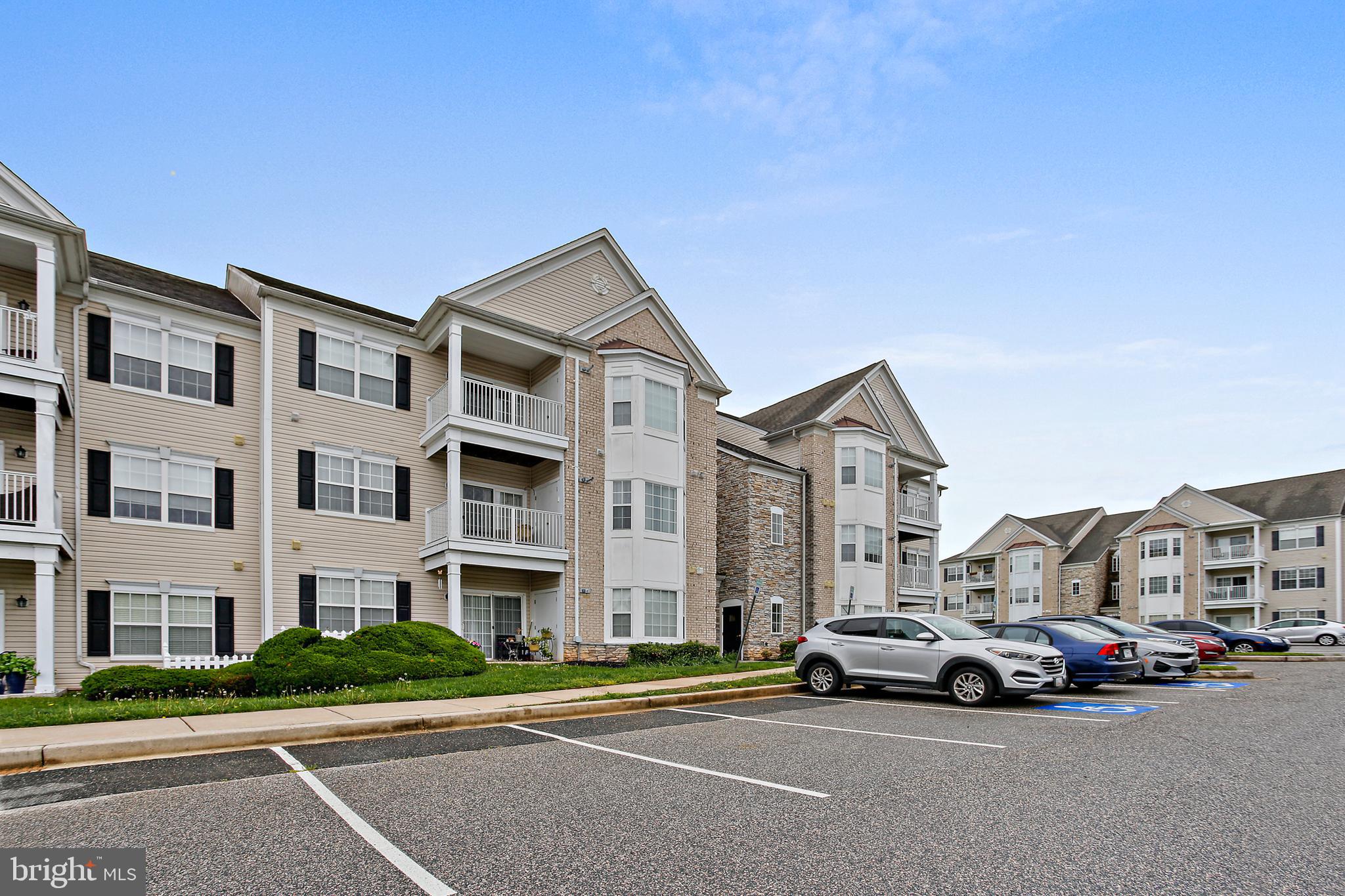 407-L Aggies Cir #11