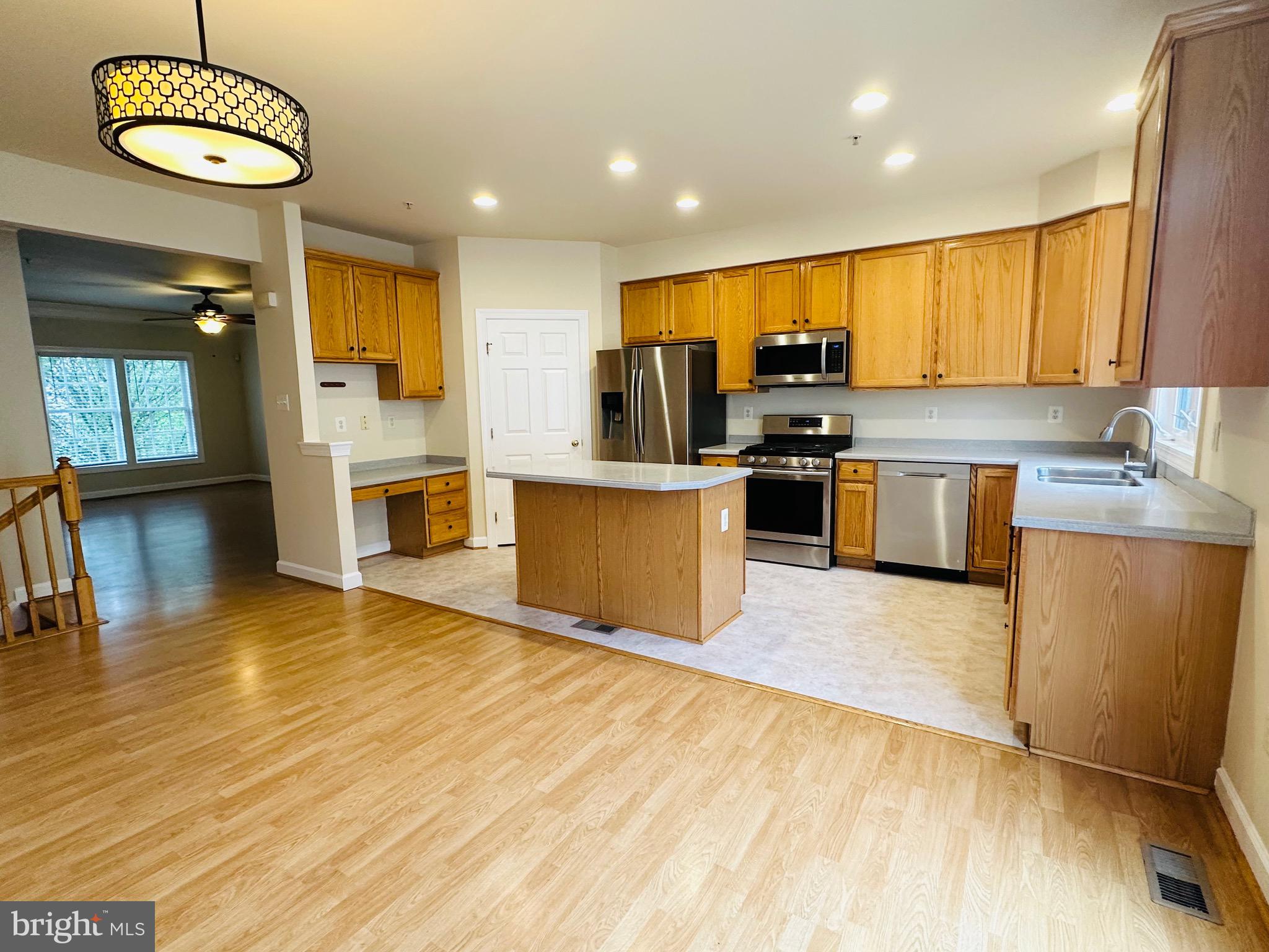 23447 Tailor Shop Pl