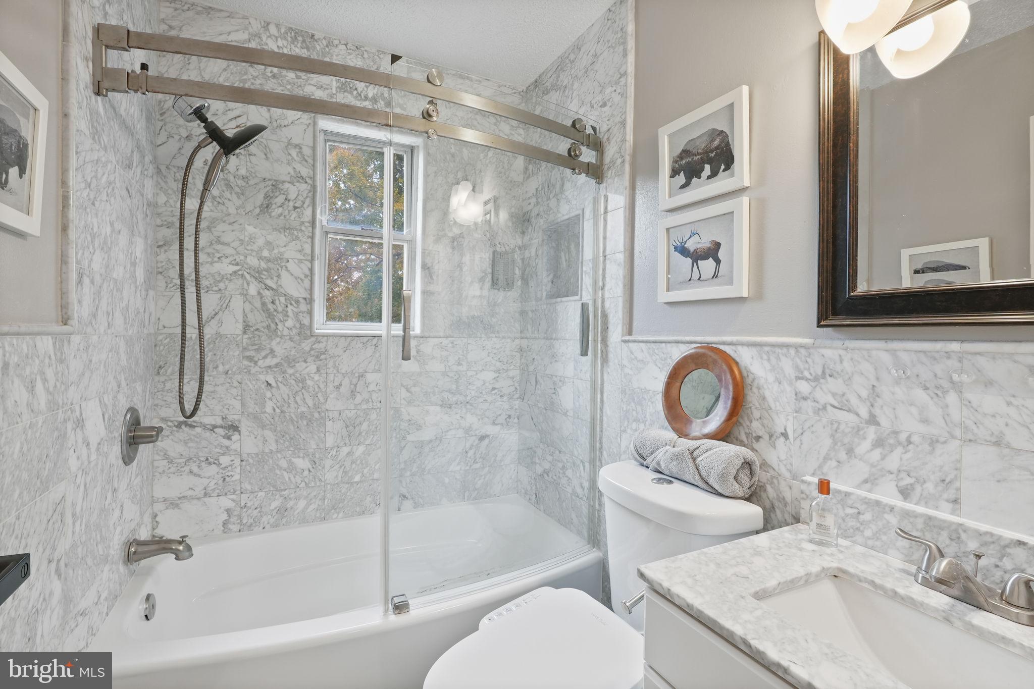 1736 E West Hwy #1736