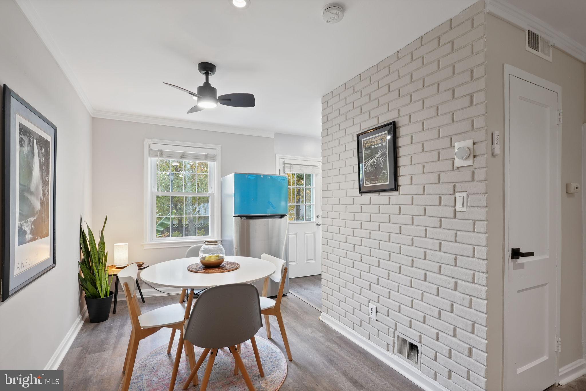 1736 E West Hwy #1736