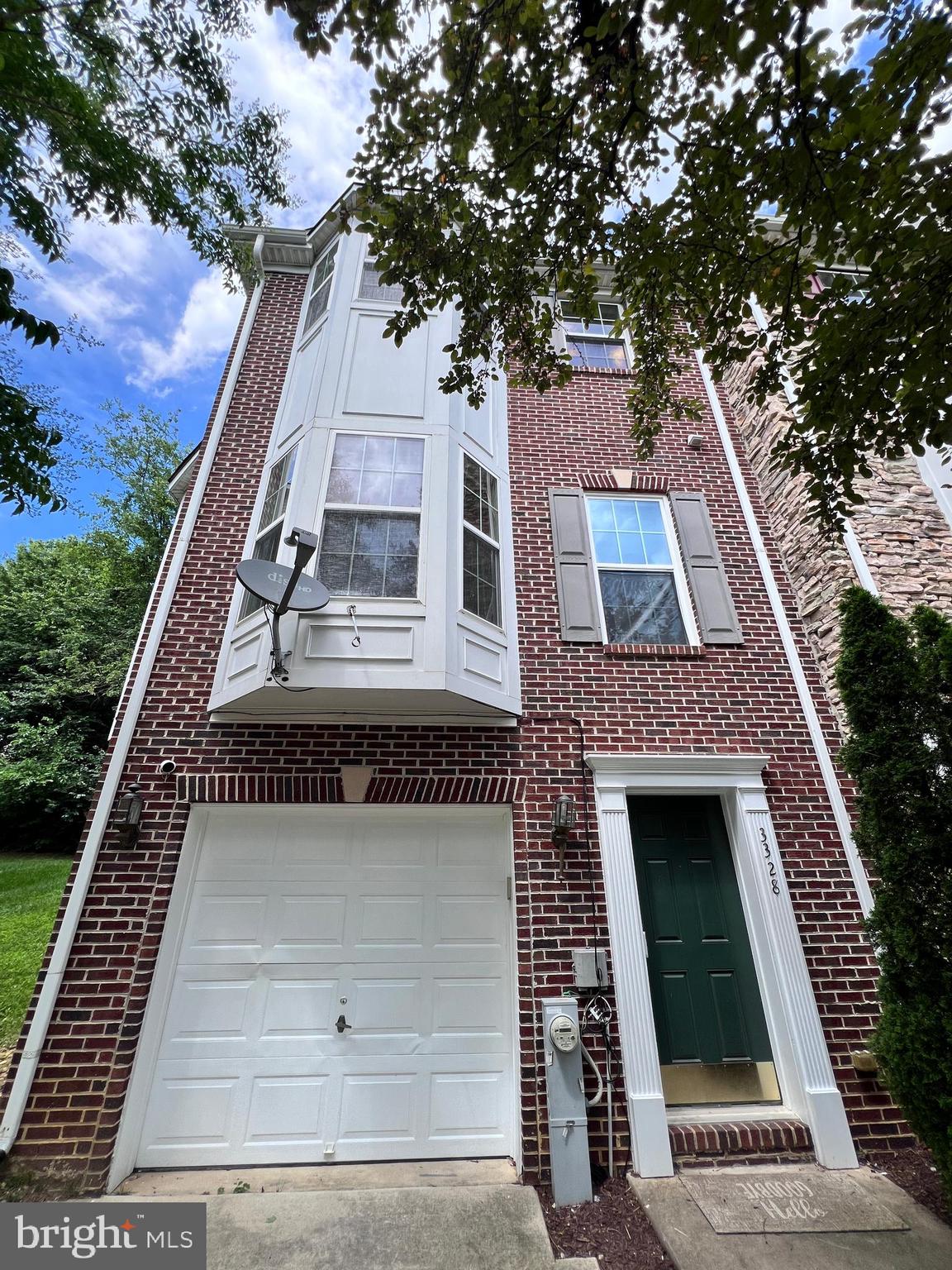 3328 Castle Ridge Cir #11