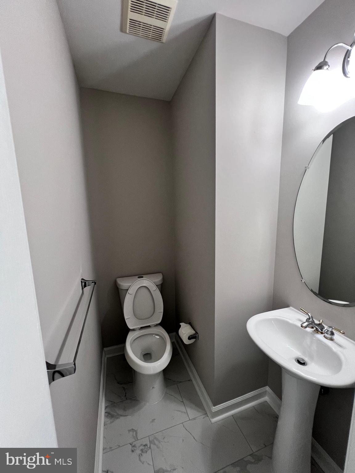 3328 Castle Ridge Cir #11