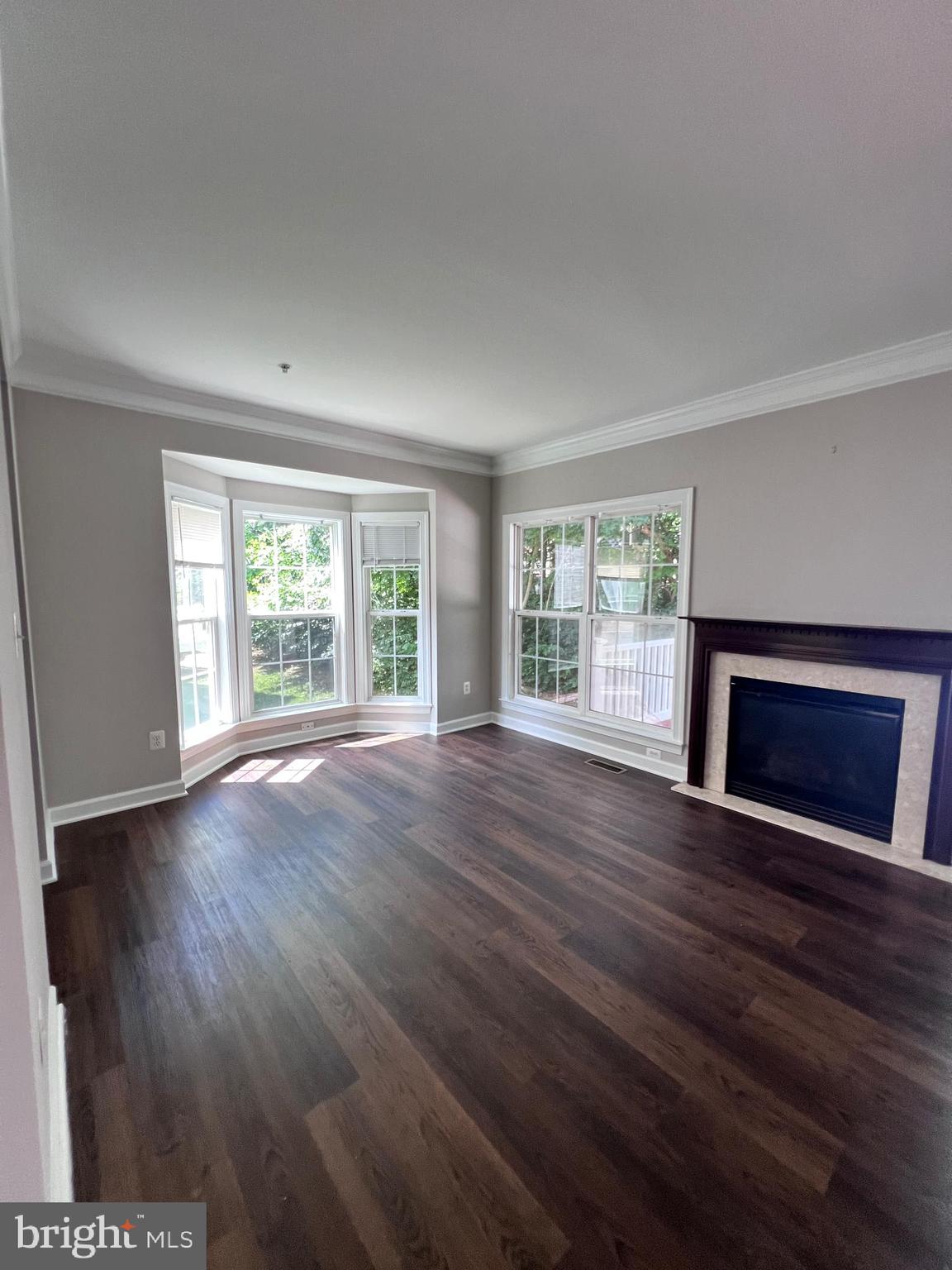 3328 Castle Ridge Cir #11