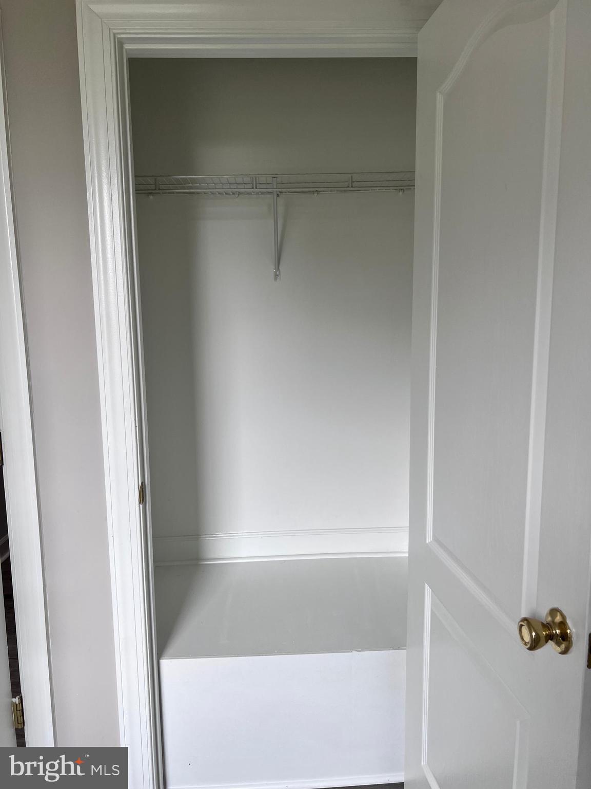 3328 Castle Ridge Cir #11