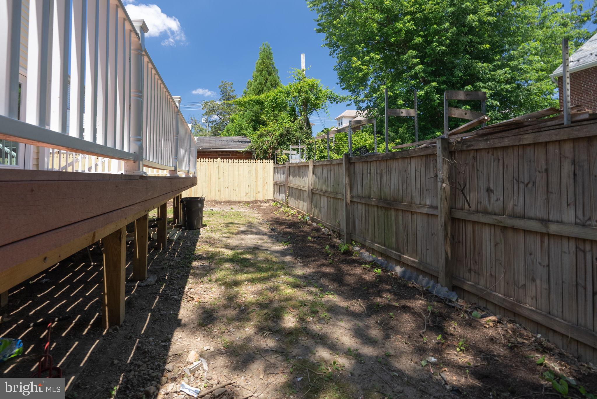 827 PHILADELPHIA AVE