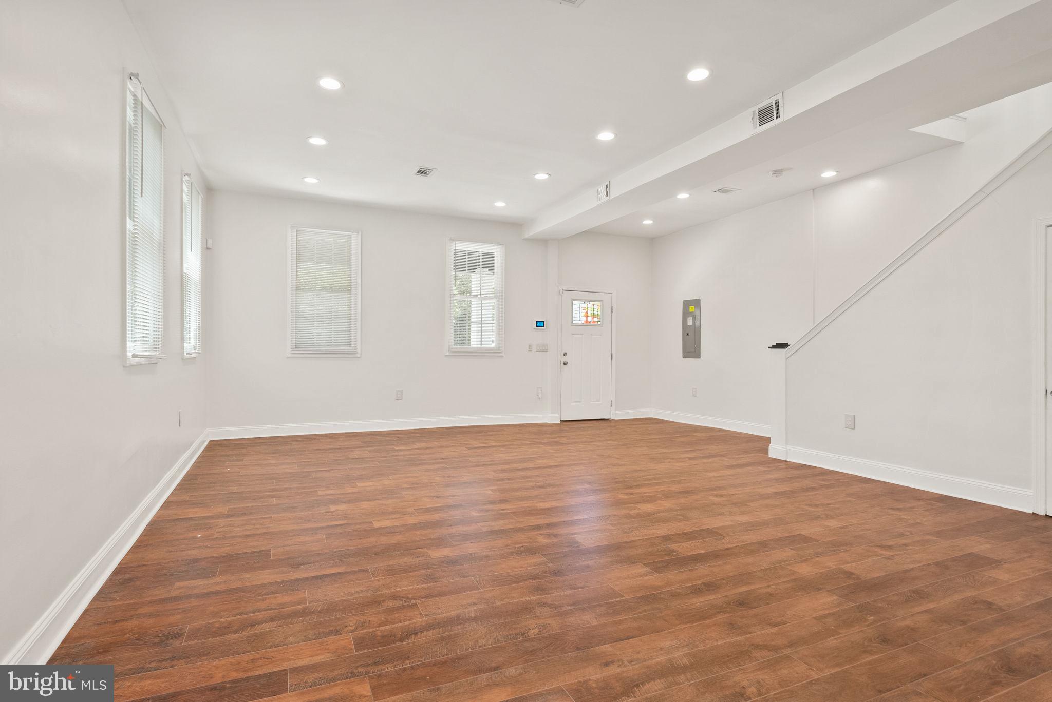 827 PHILADELPHIA AVE