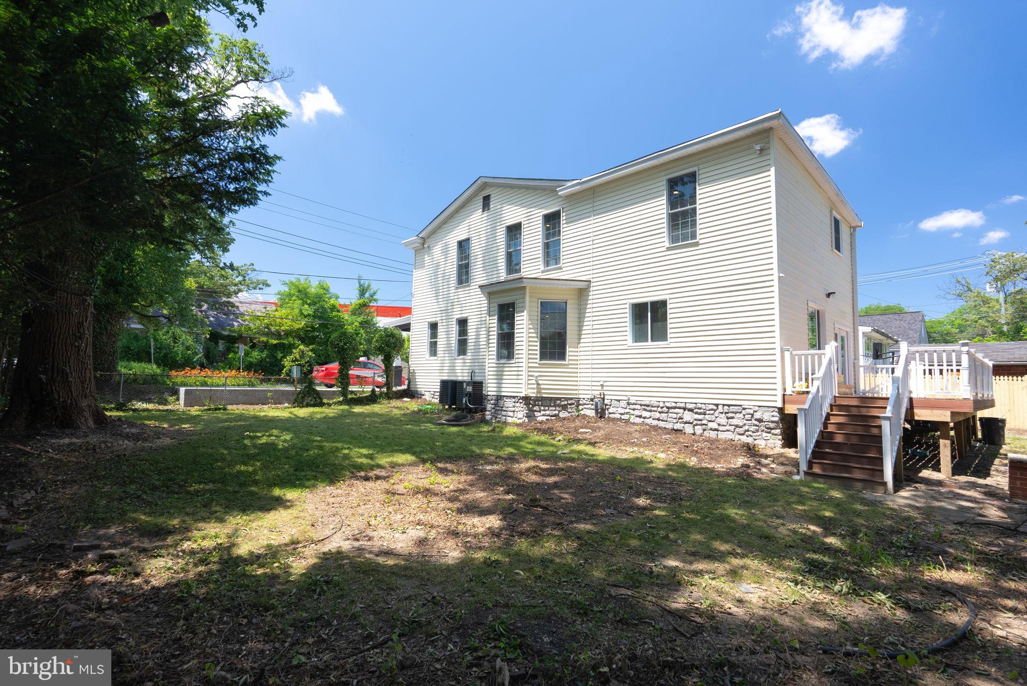 827 PHILADELPHIA AVE