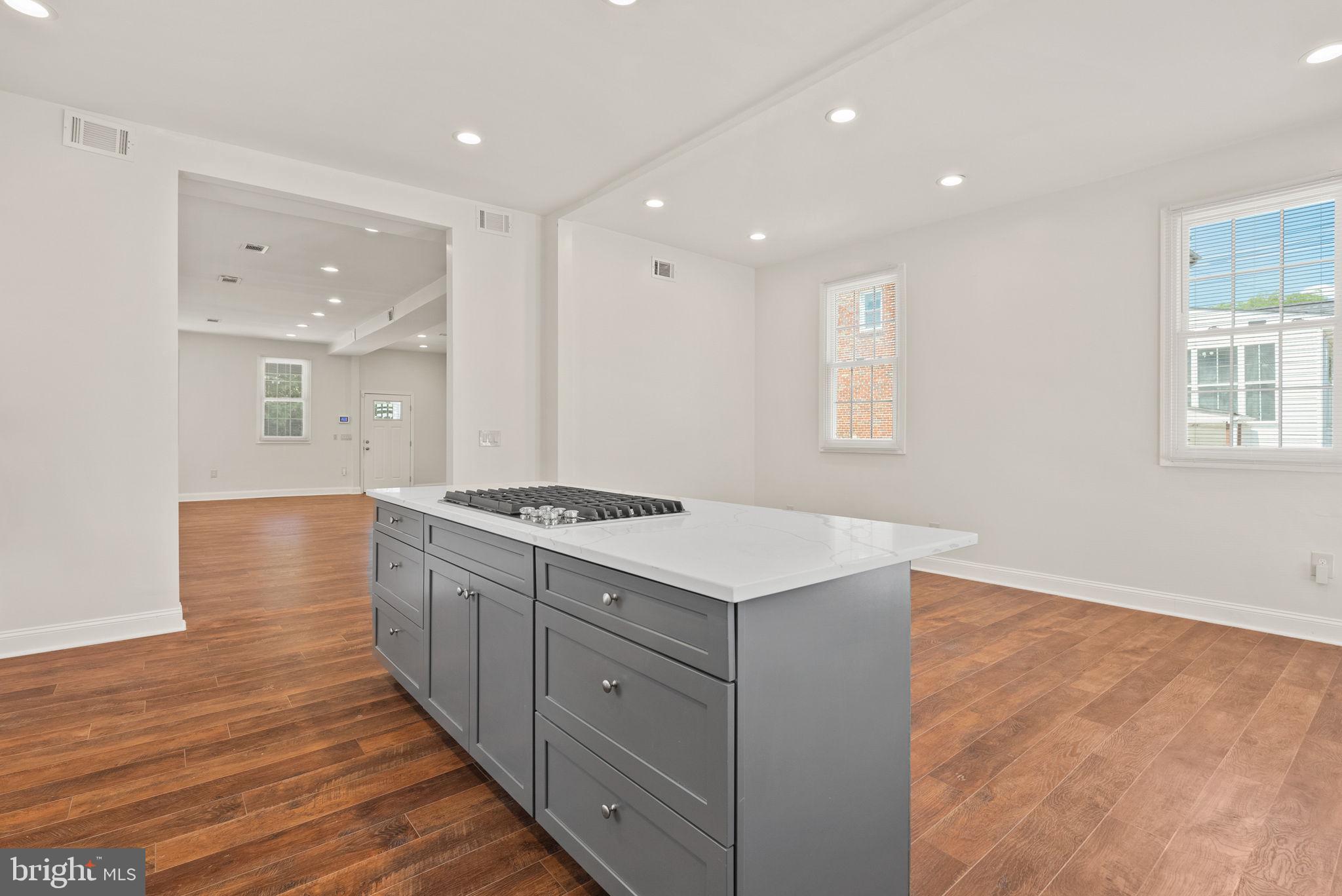 827 PHILADELPHIA AVE