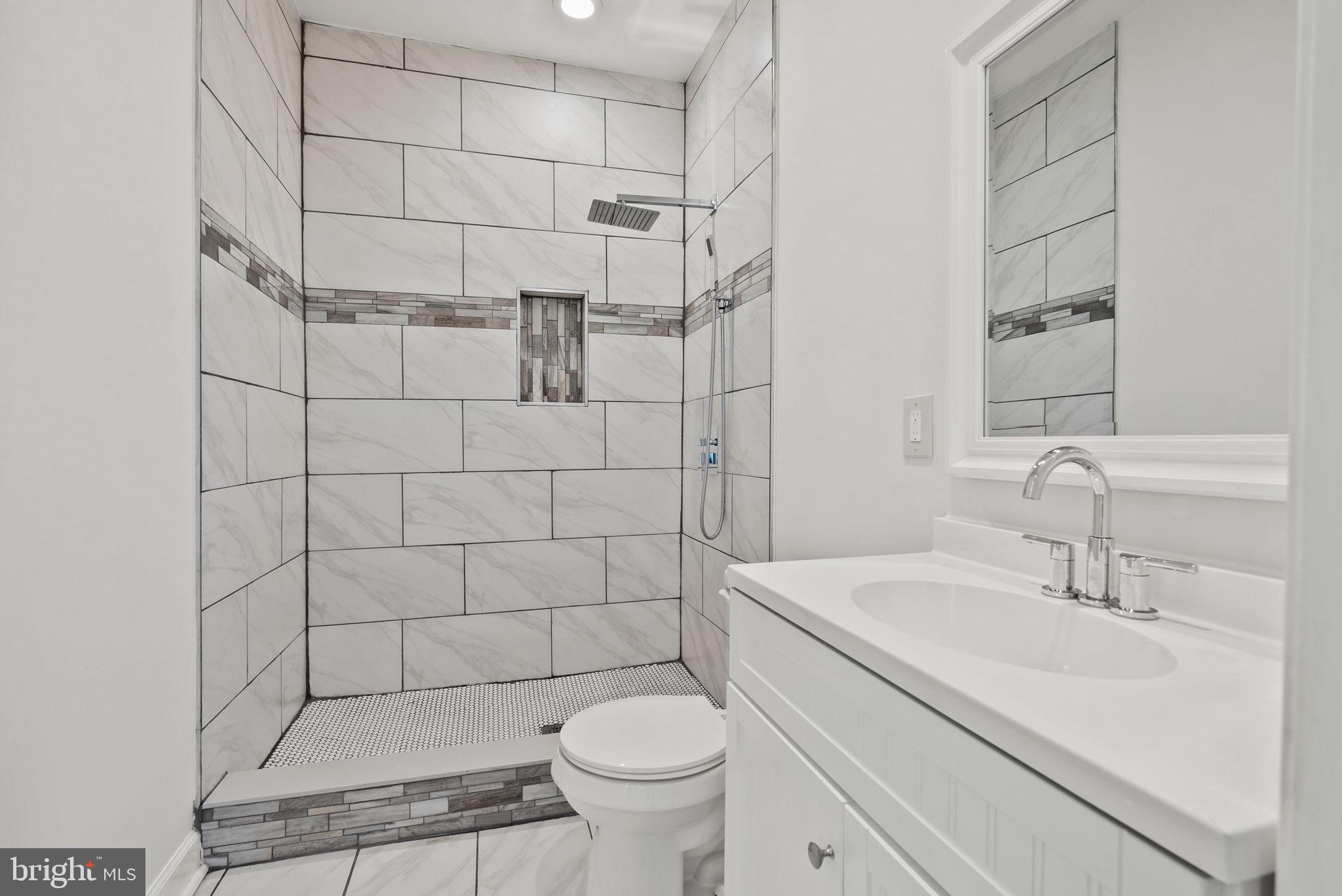 827 PHILADELPHIA AVE