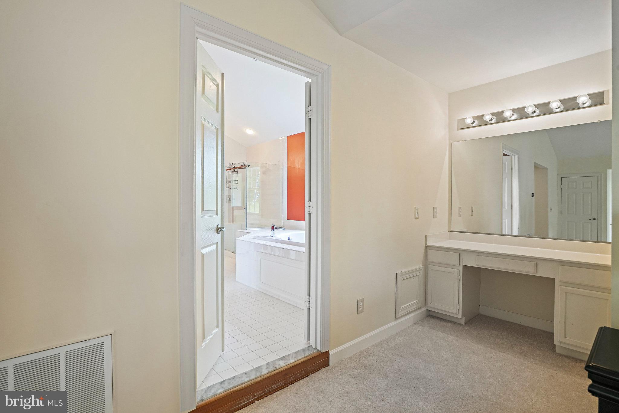 8233 Gallery Ct
