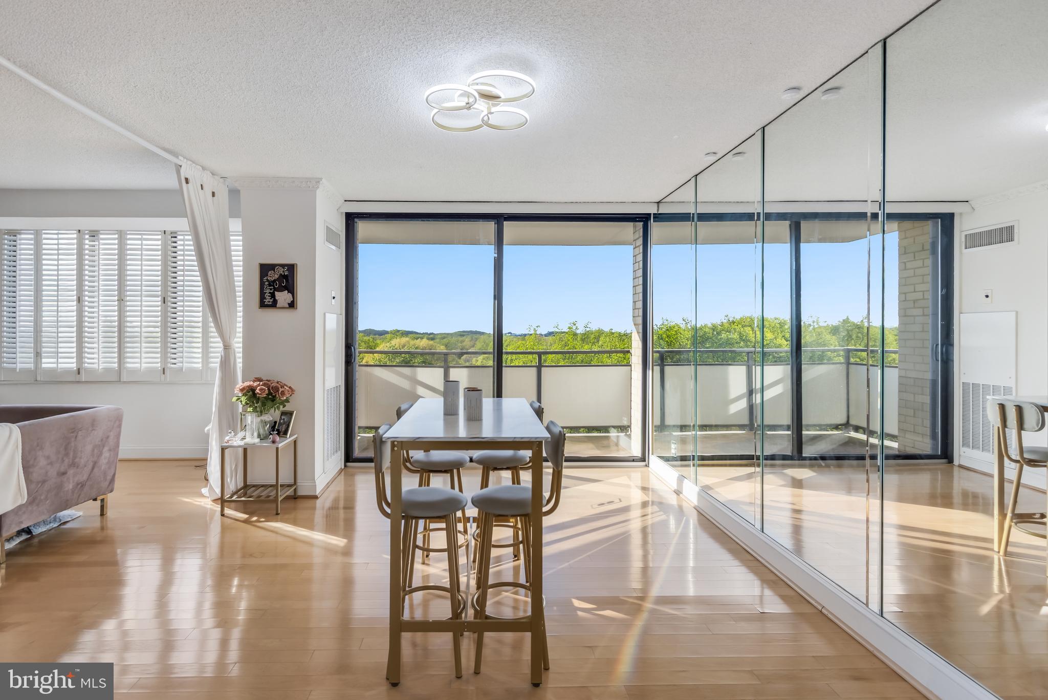 5225 POOKS HILL RD #1420N