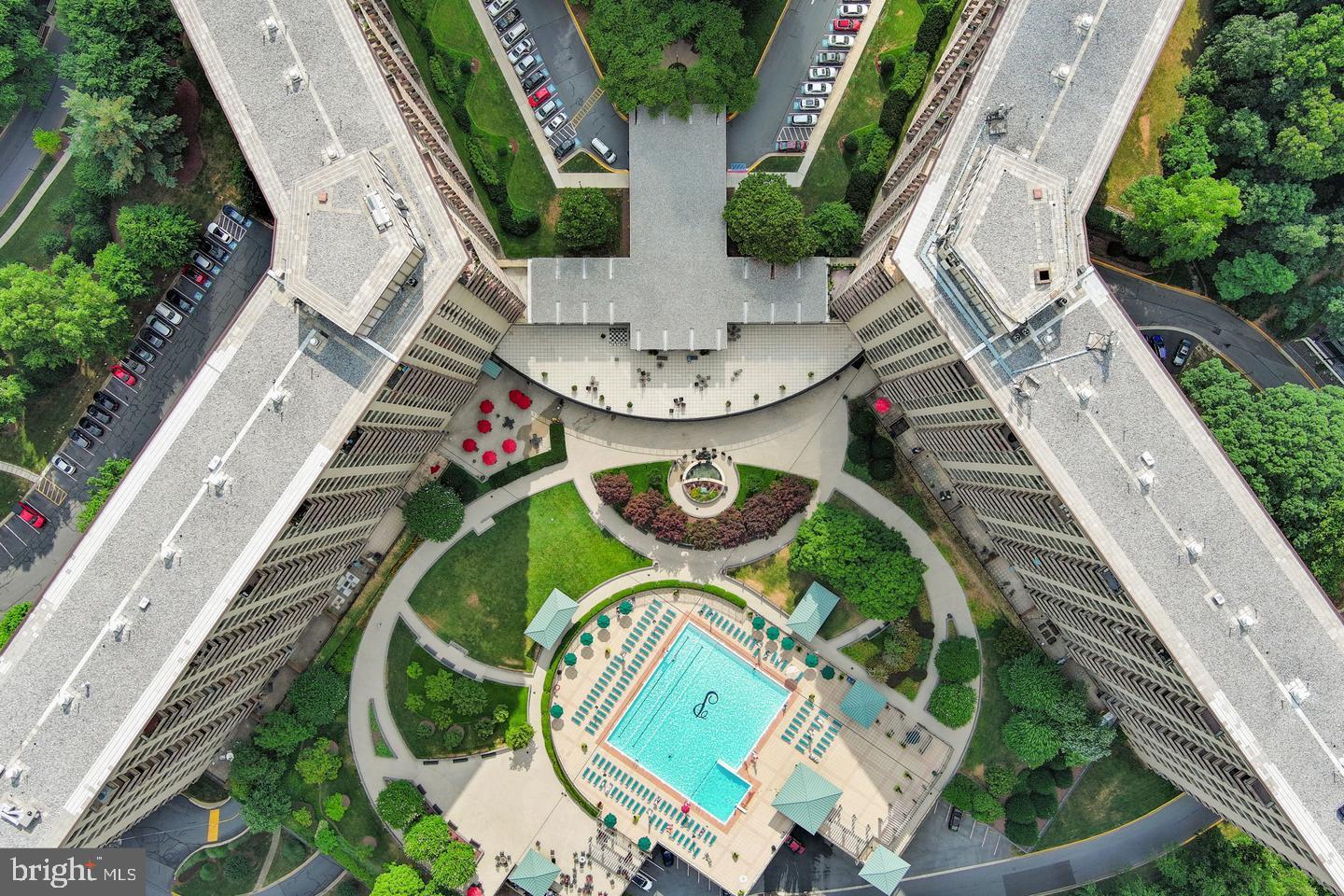 5225 POOKS HILL RD #1420N