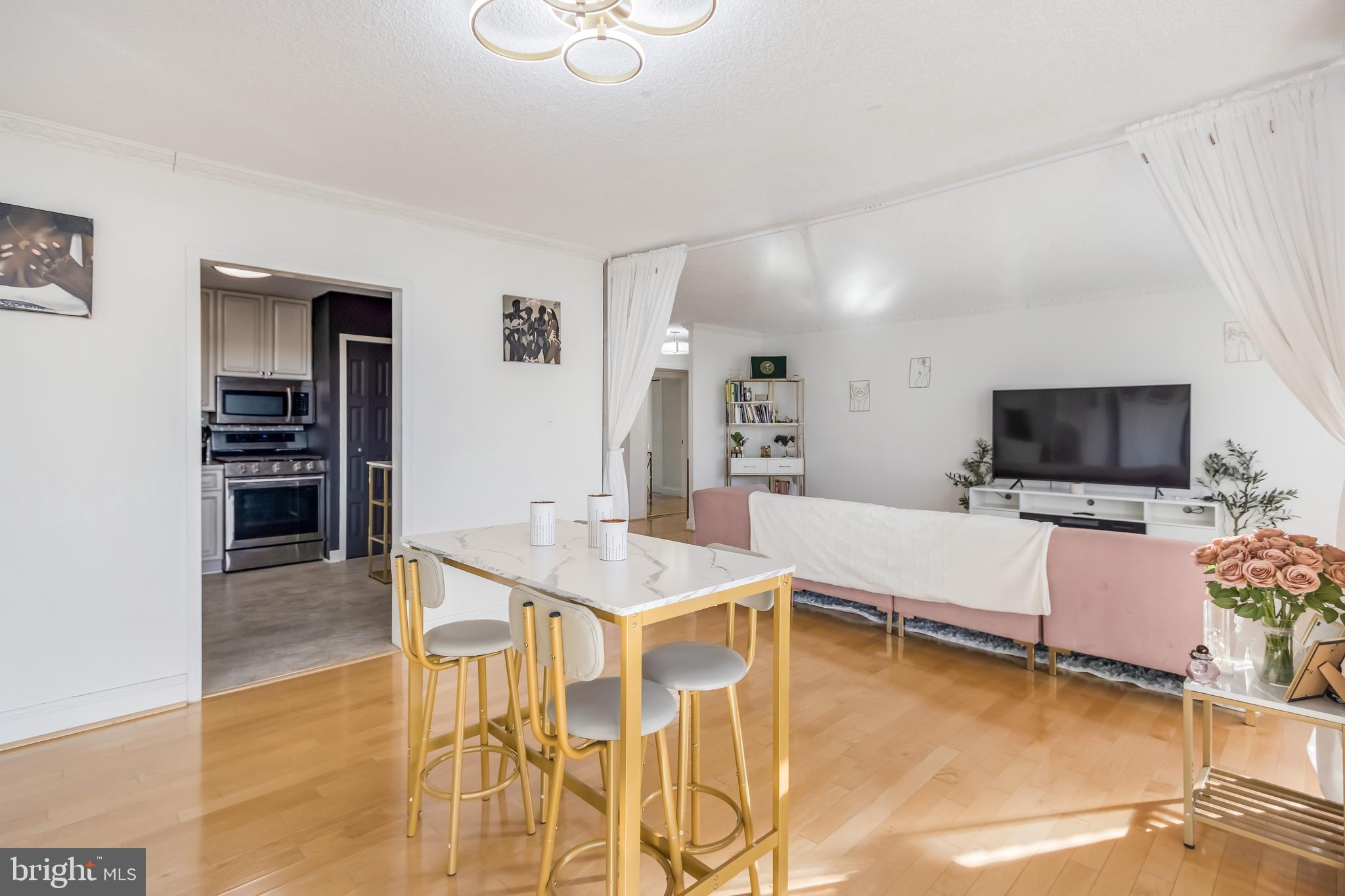 5225 POOKS HILL RD #1420N