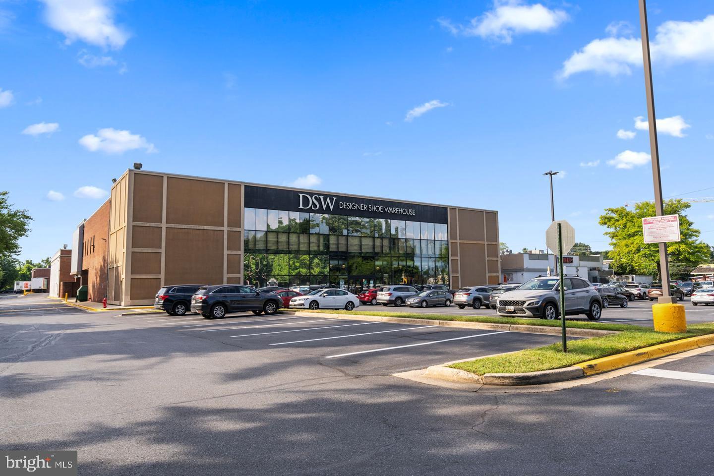 5225 POOKS HILL RD #1420N