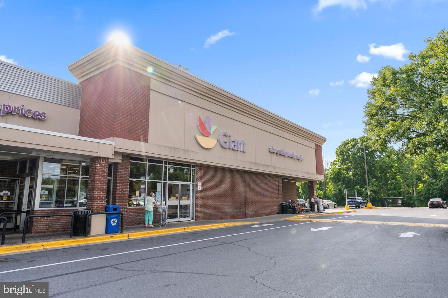 5225 POOKS HILL RD #1420N