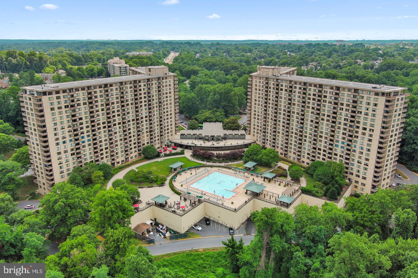 5225 POOKS HILL RD #1420N