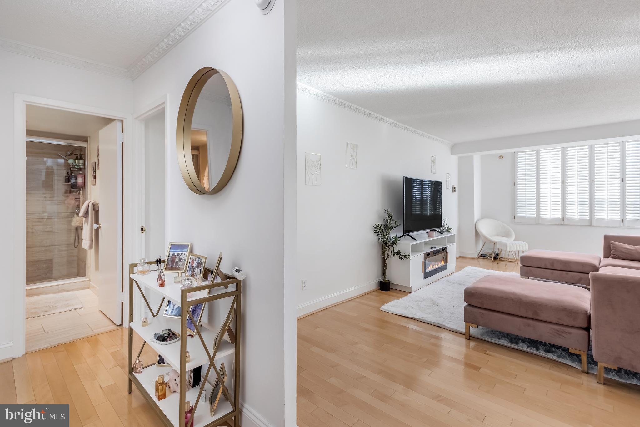 5225 POOKS HILL RD #1420N