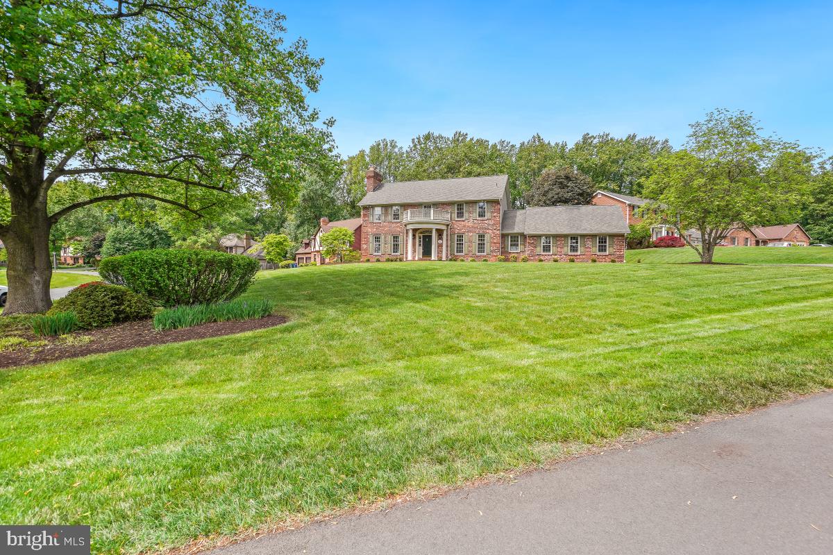 121 Farmgate Ln