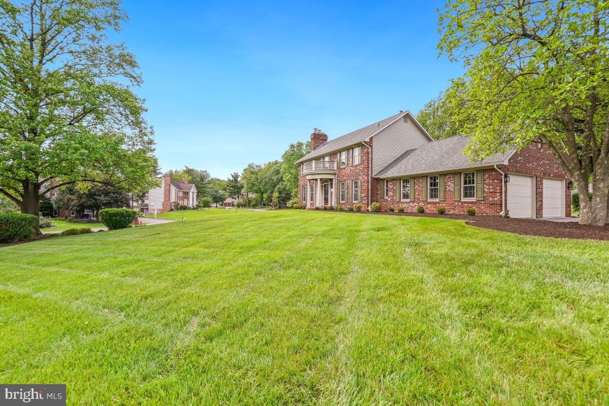 121 Farmgate Ln