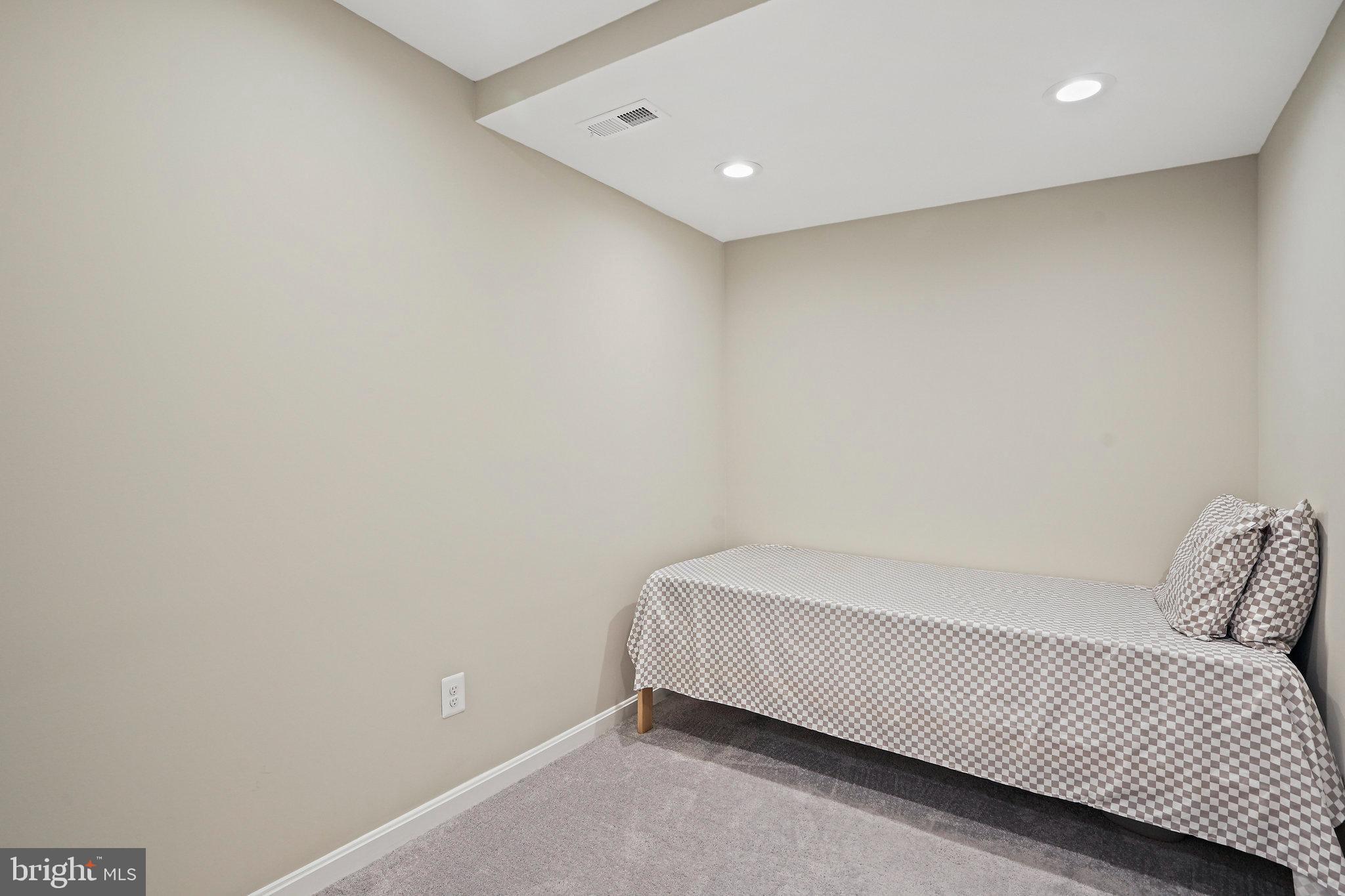 19944 Drexel Hill Cir