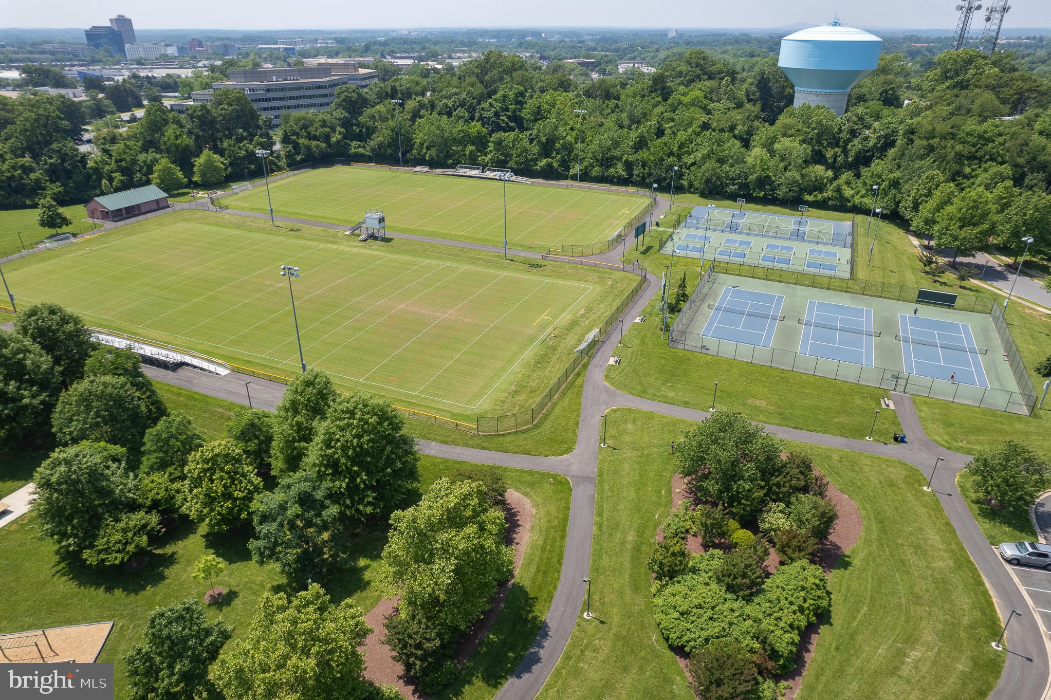 327 King Farm Blvd #206