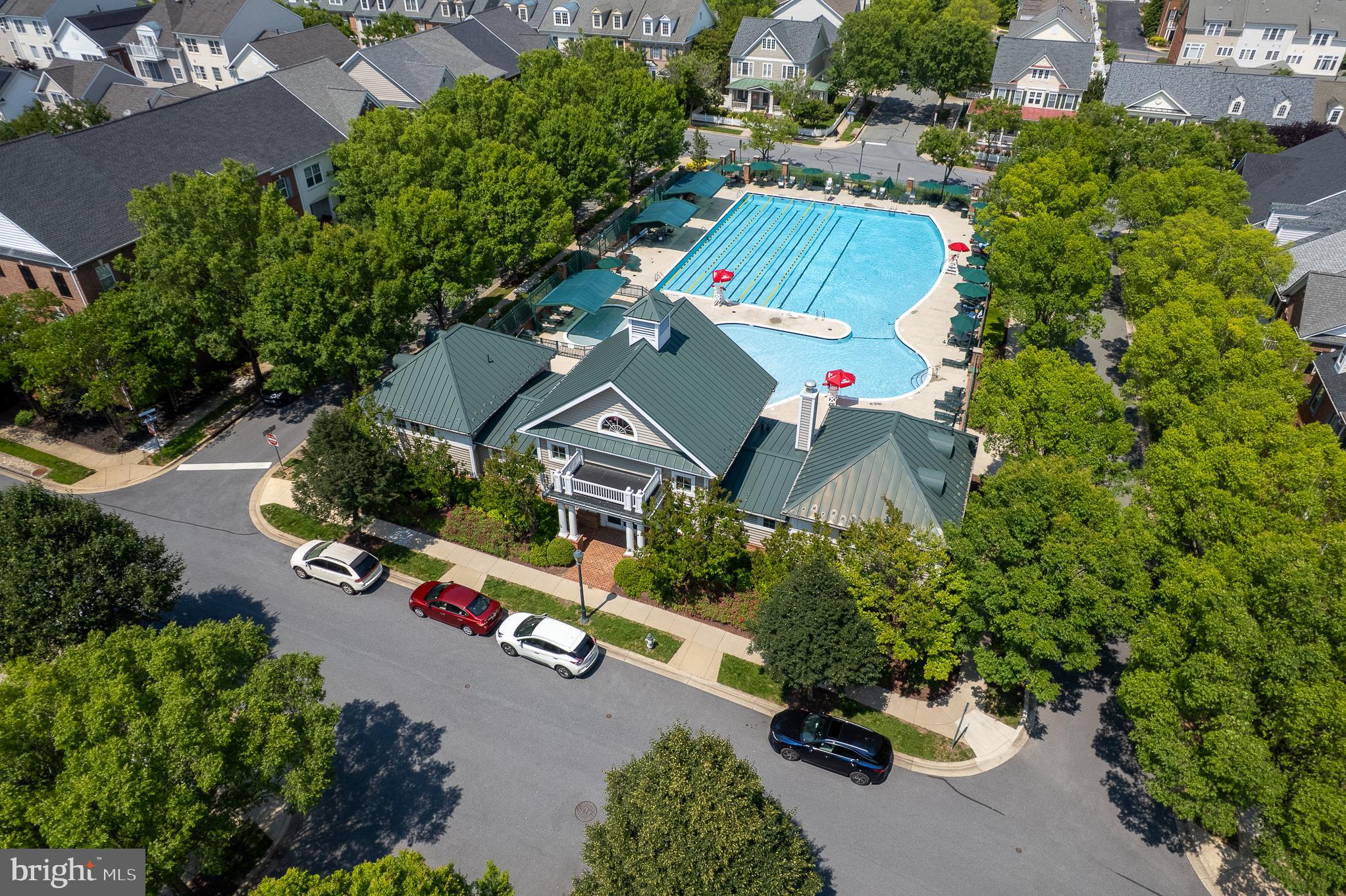 327 King Farm Blvd #206