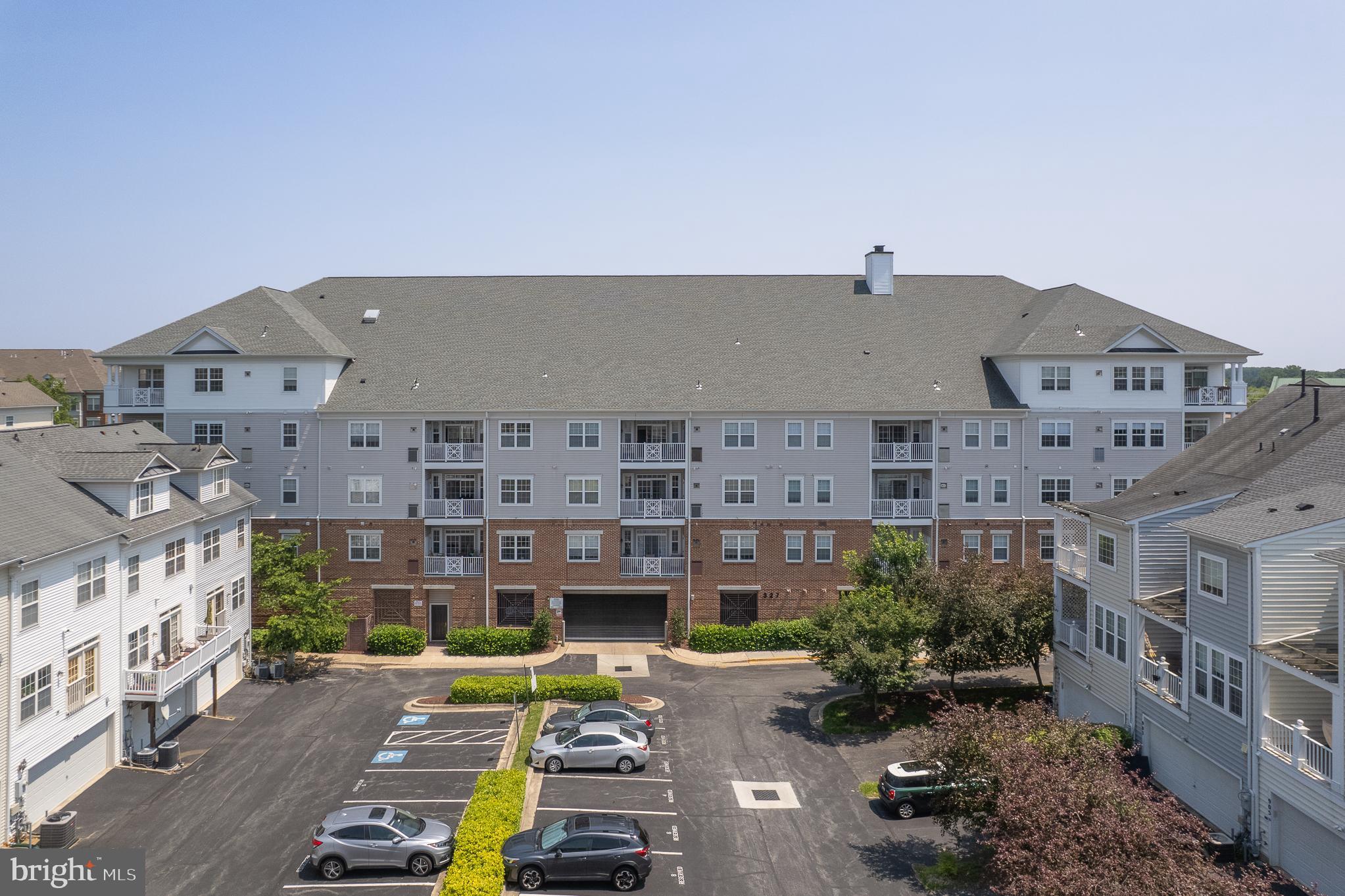 327 King Farm Blvd #206