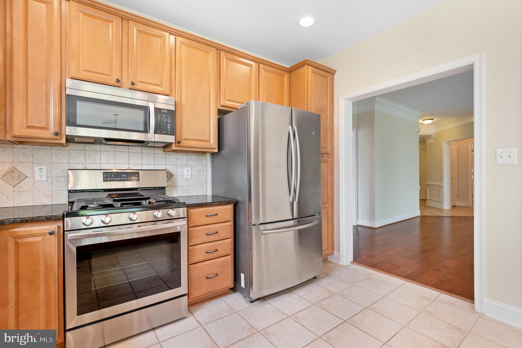 327 King Farm Blvd #206