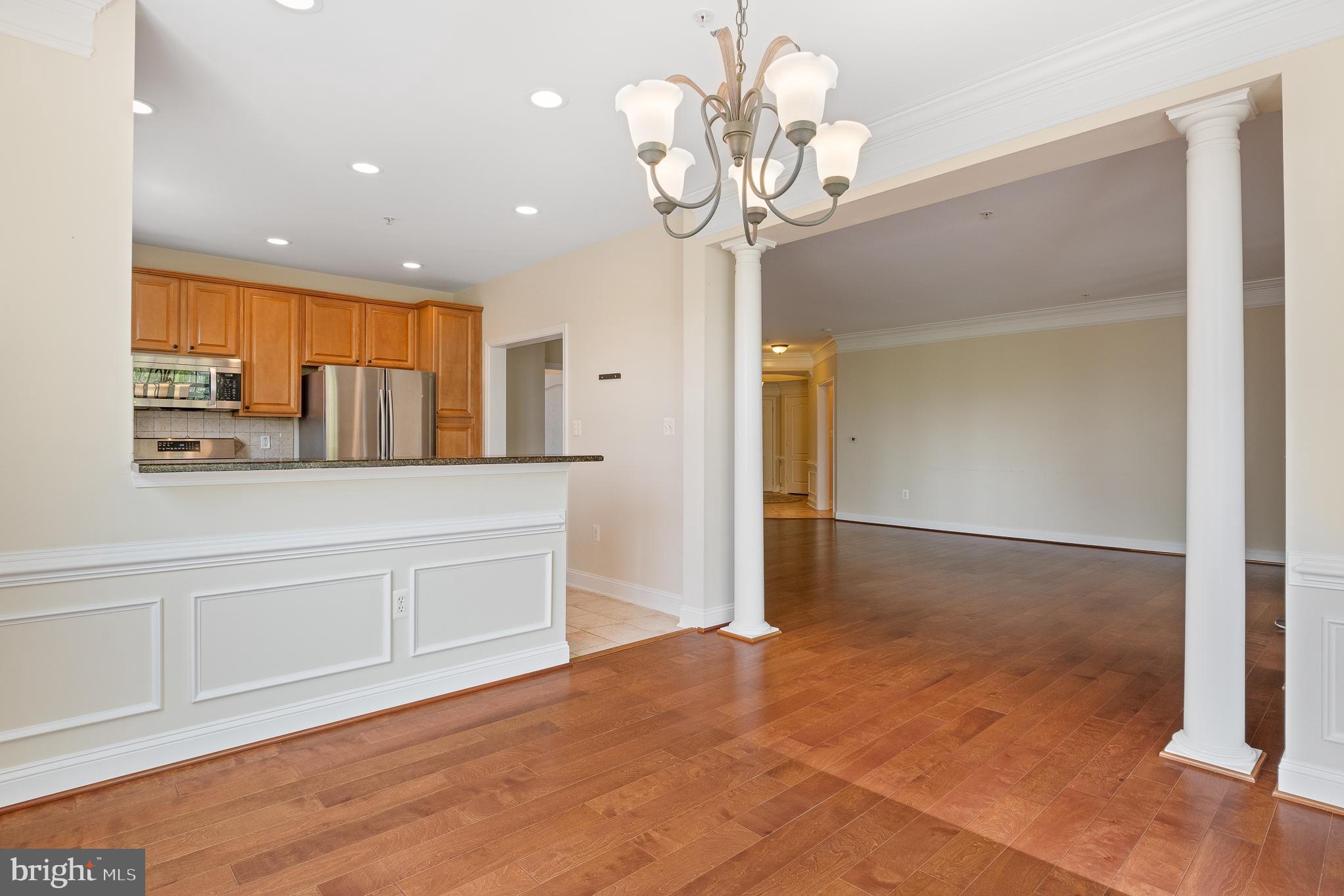 327 King Farm Blvd #206