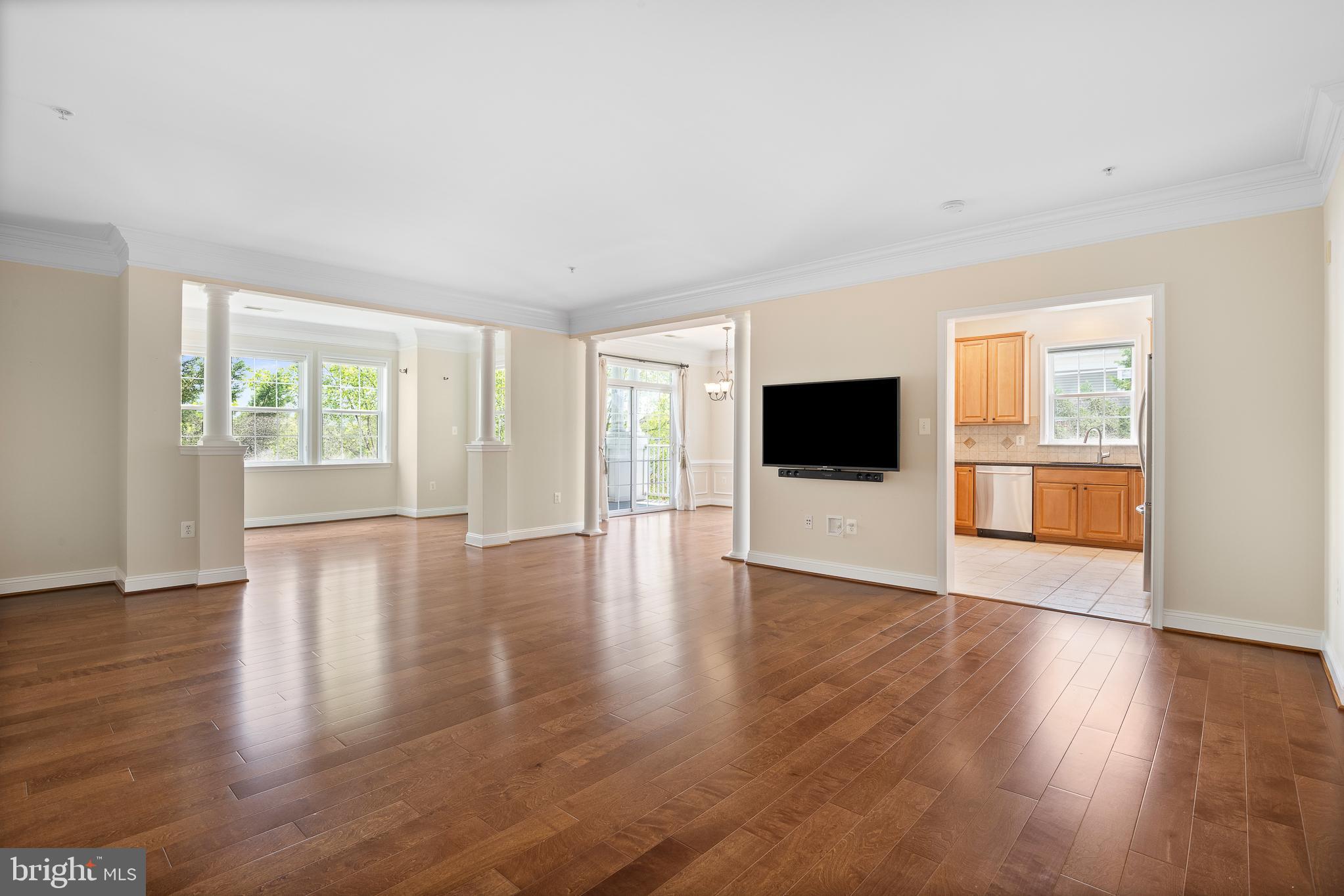 327 King Farm Blvd #206