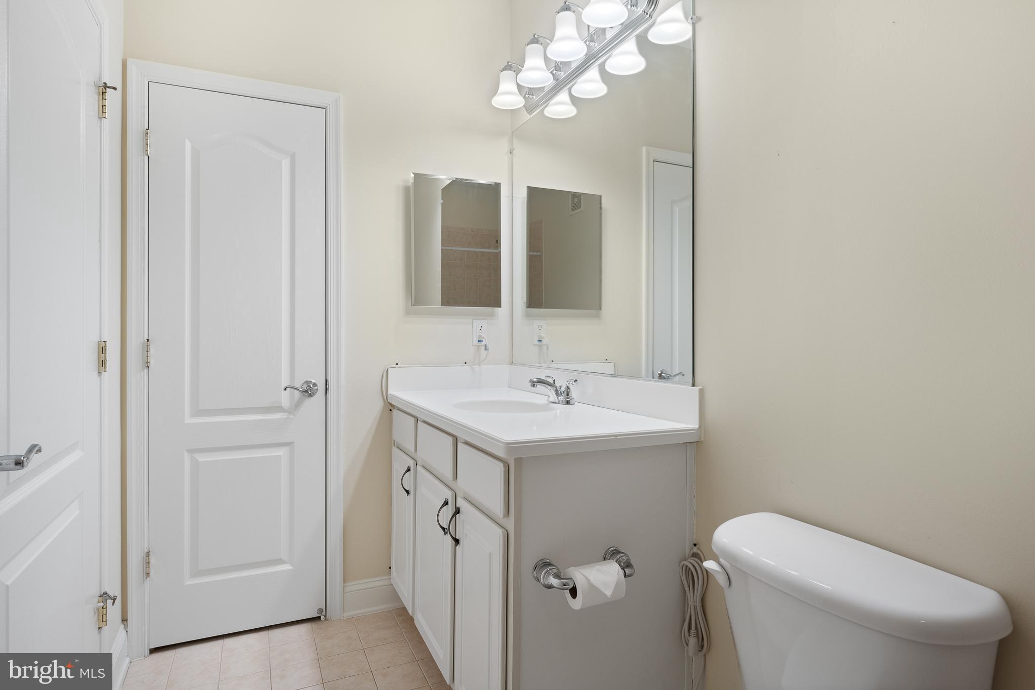 327 King Farm Blvd #206