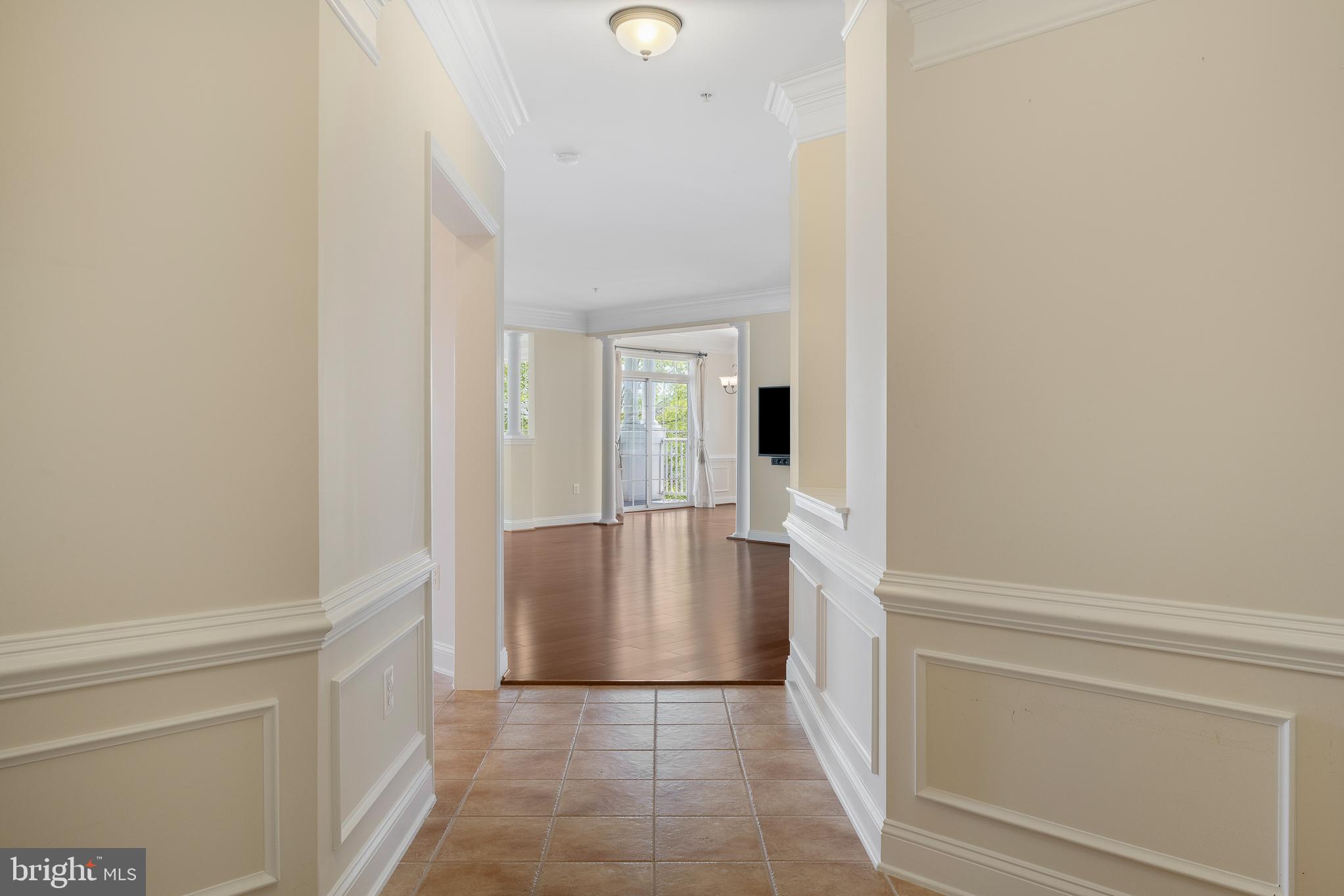 327 King Farm Blvd #206