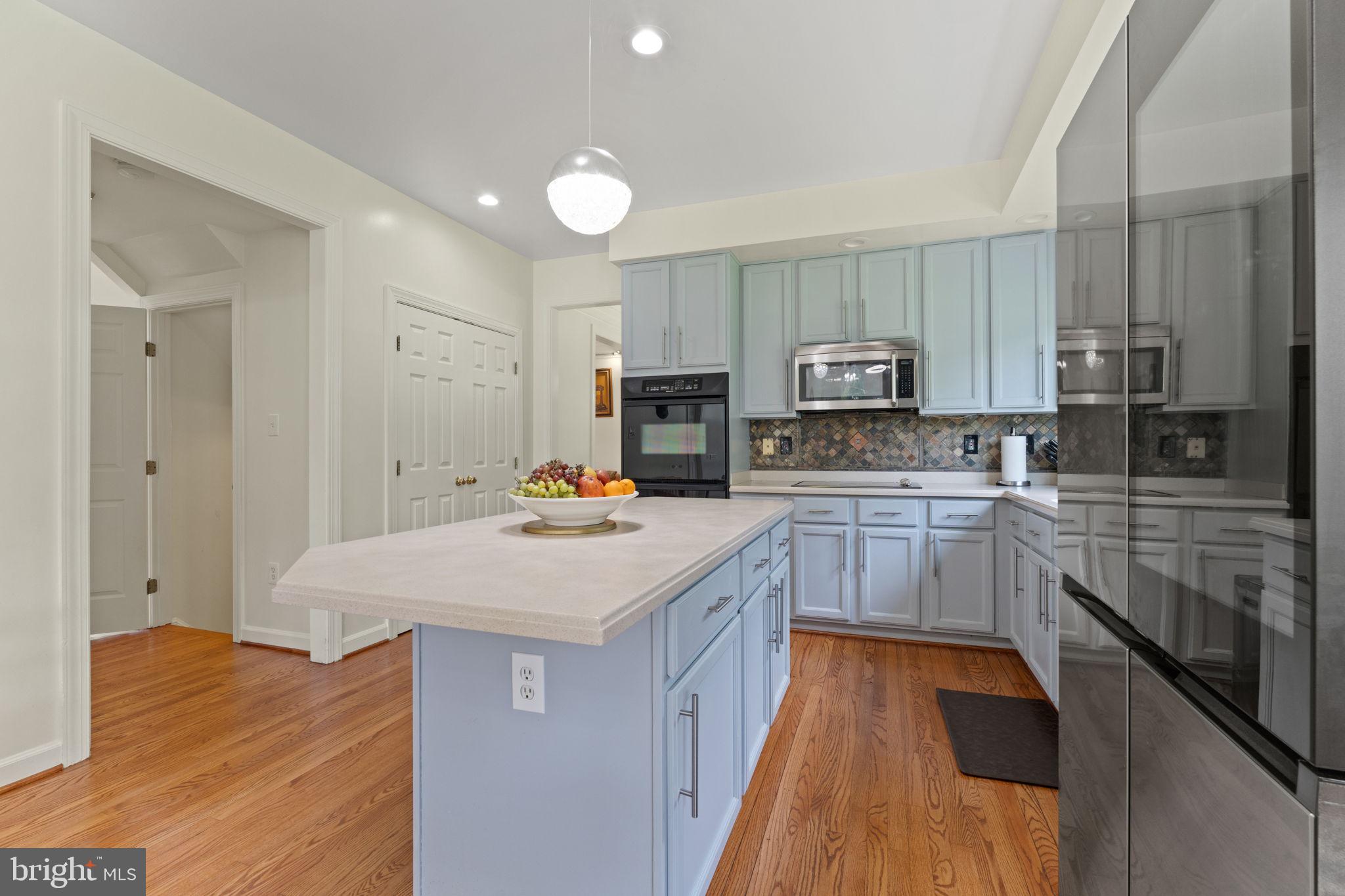 10009 Puritan Way