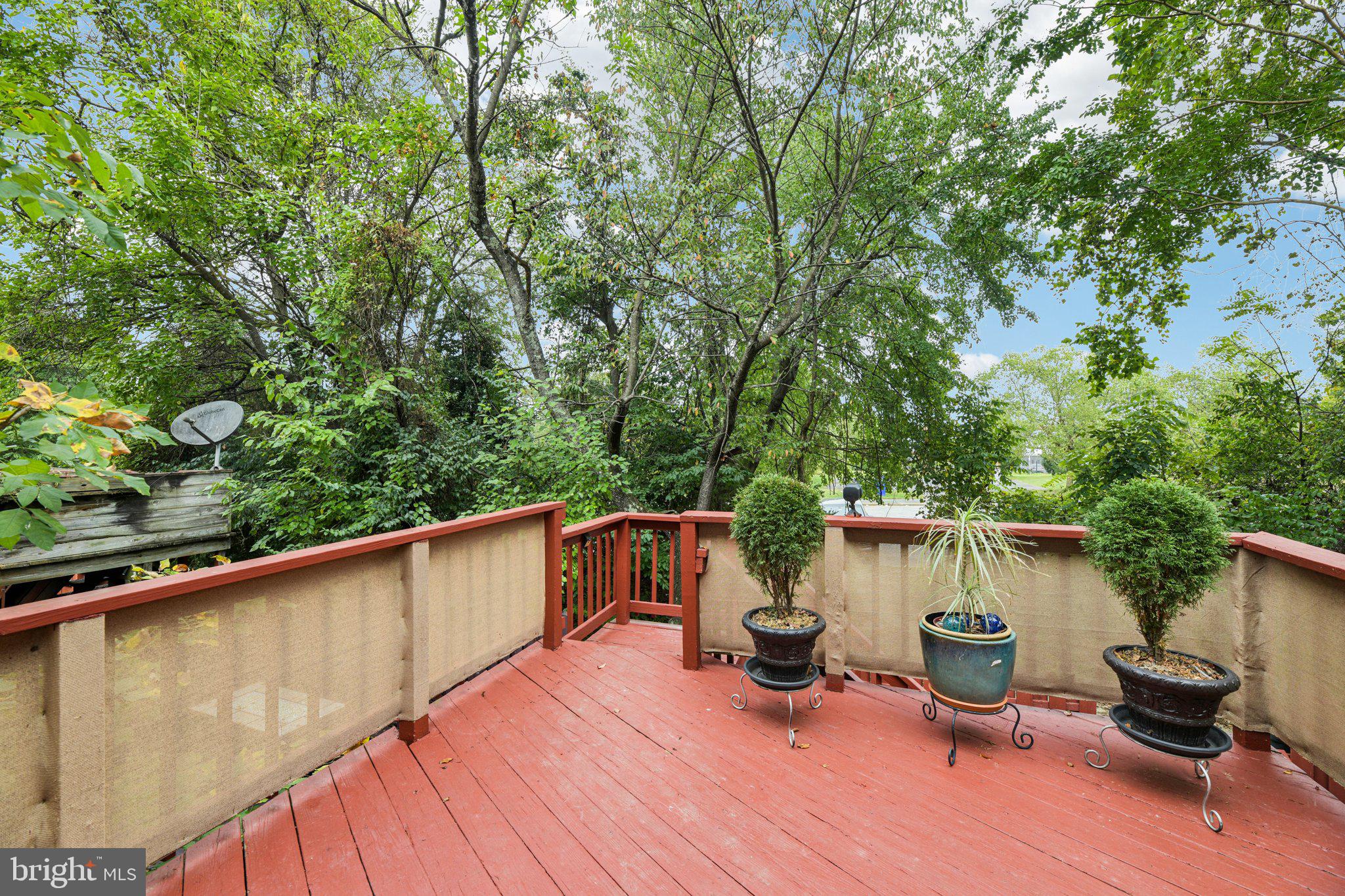 1927 AMBERSTONE COURT 4