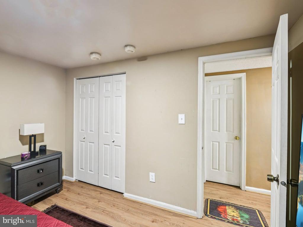 1927 AMBERSTONE COURT 4