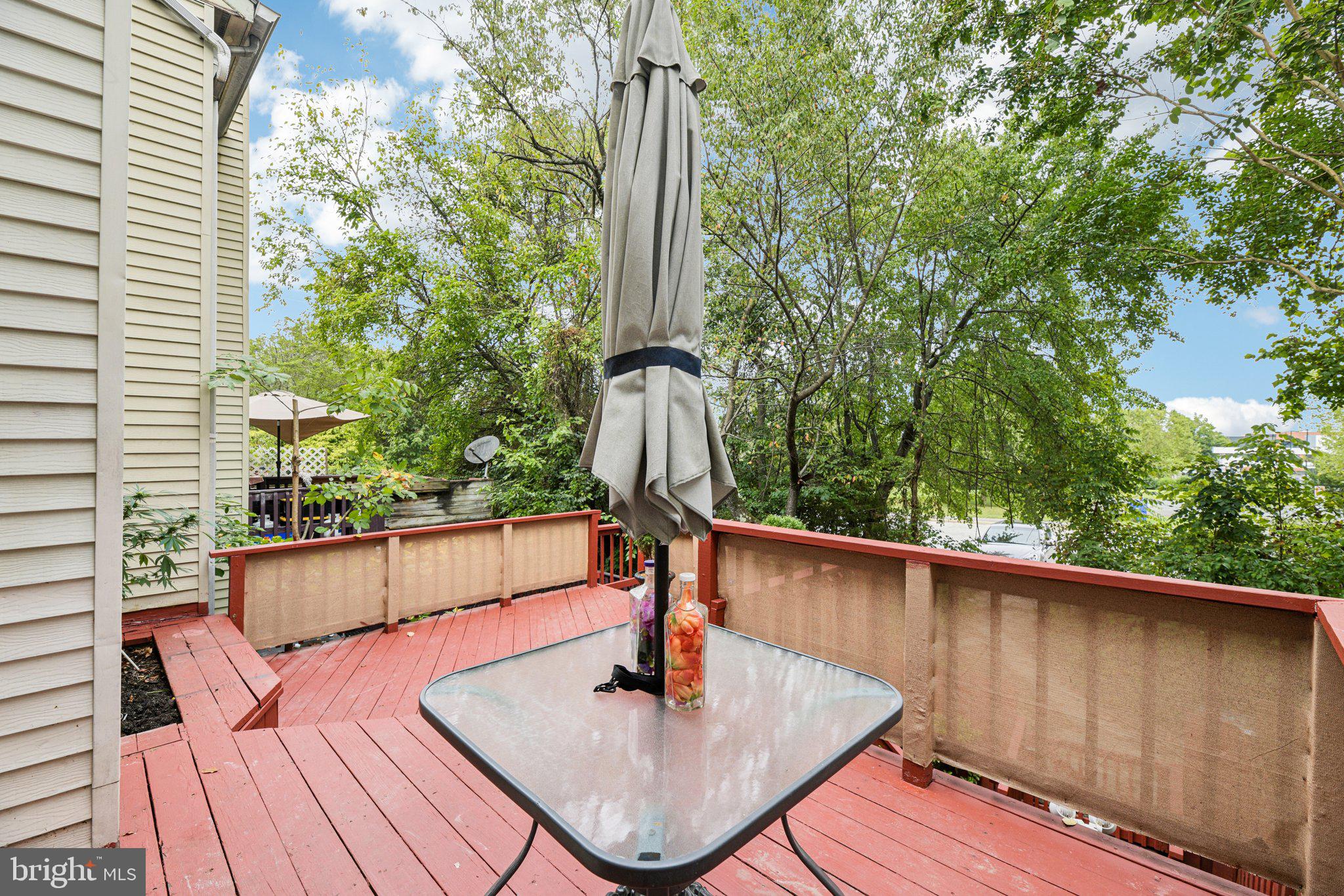 1927 AMBERSTONE COURT 4