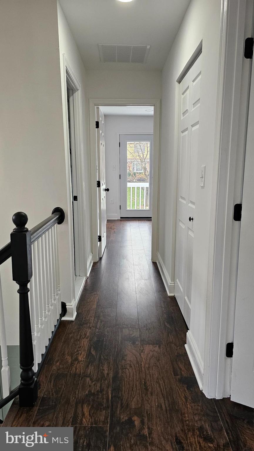 1407 NORTHCREST DRIVE