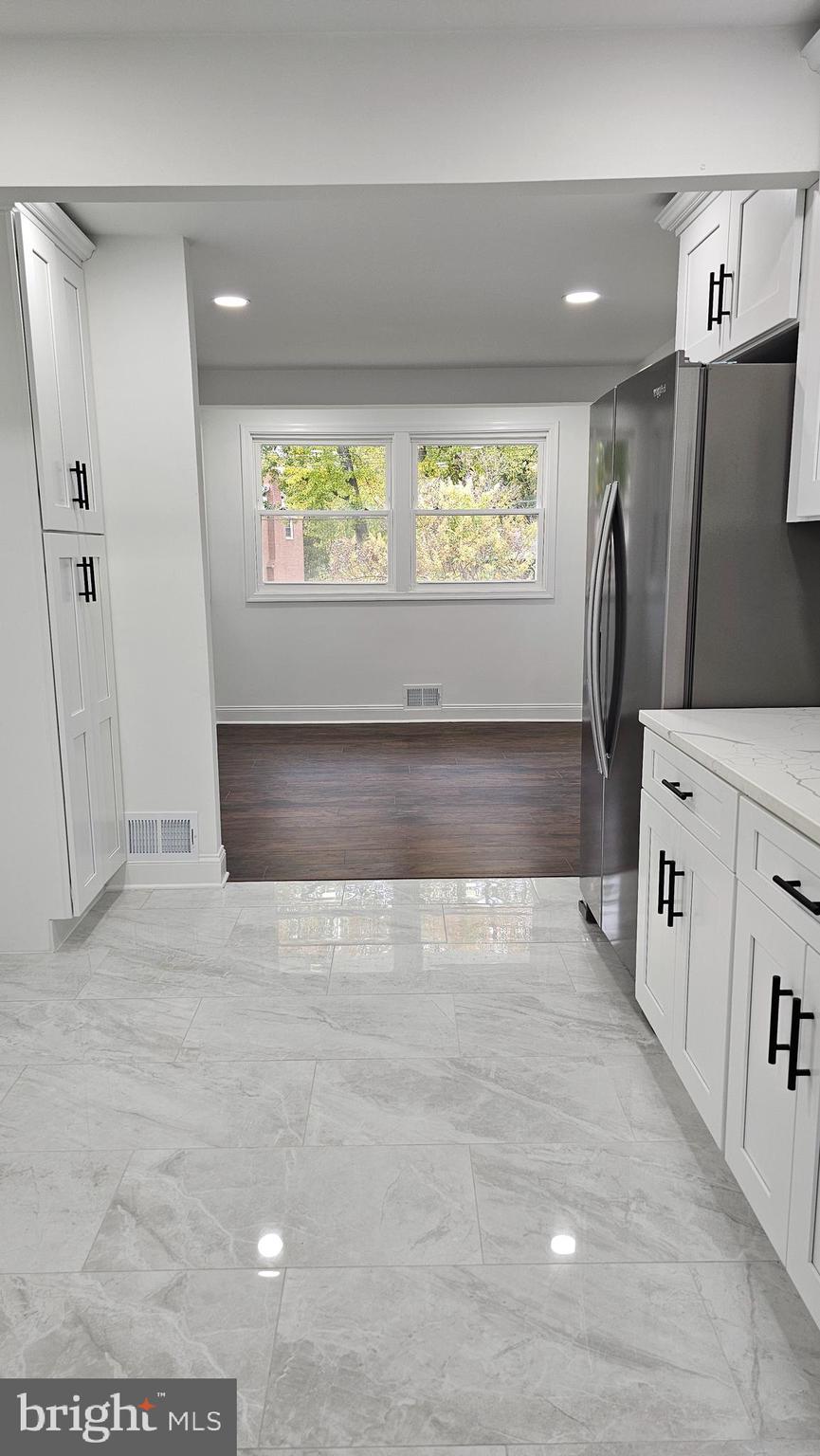 1407 NORTHCREST DRIVE