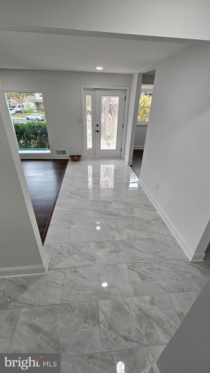 1407 NORTHCREST DRIVE