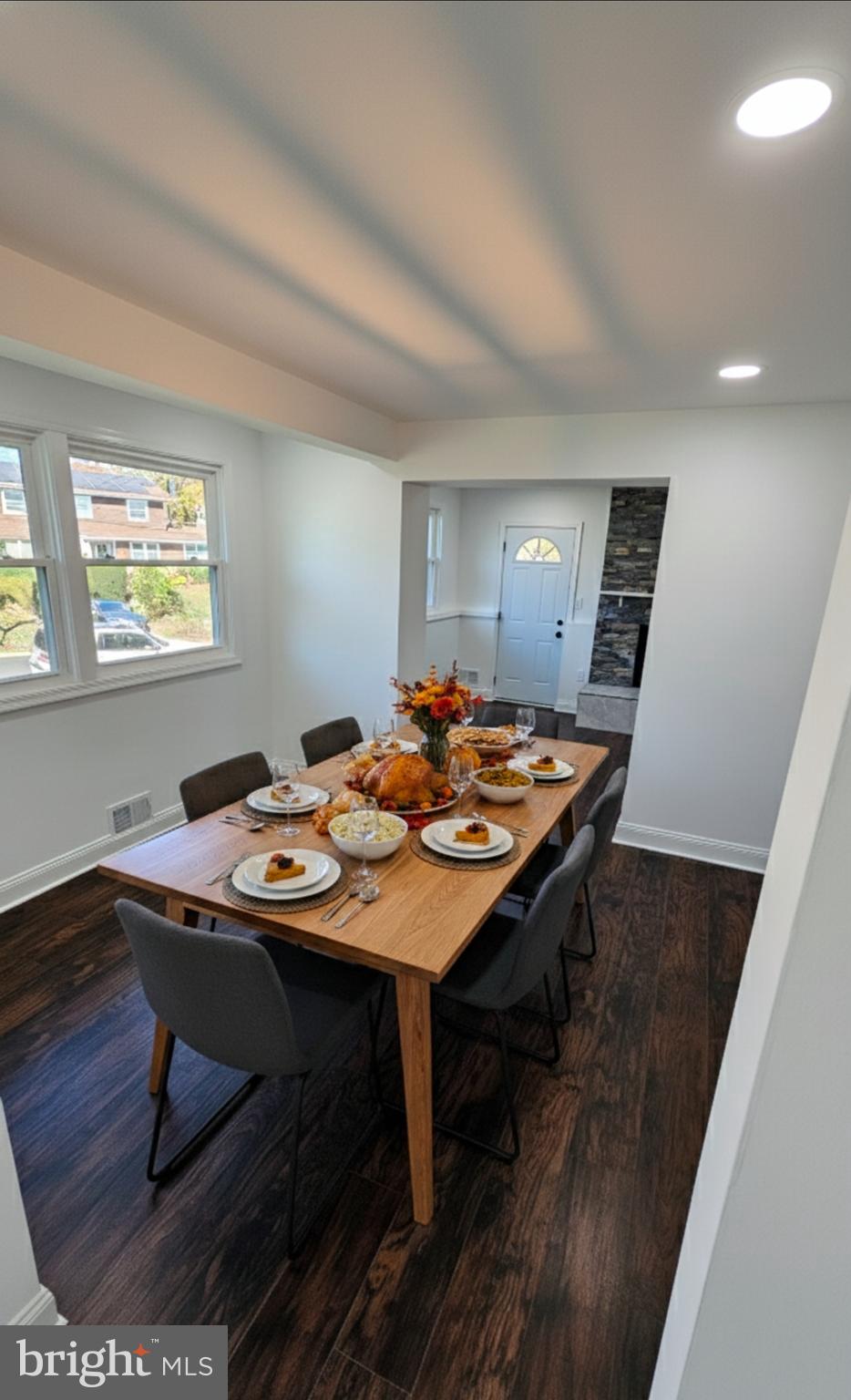 1407 NORTHCREST DRIVE