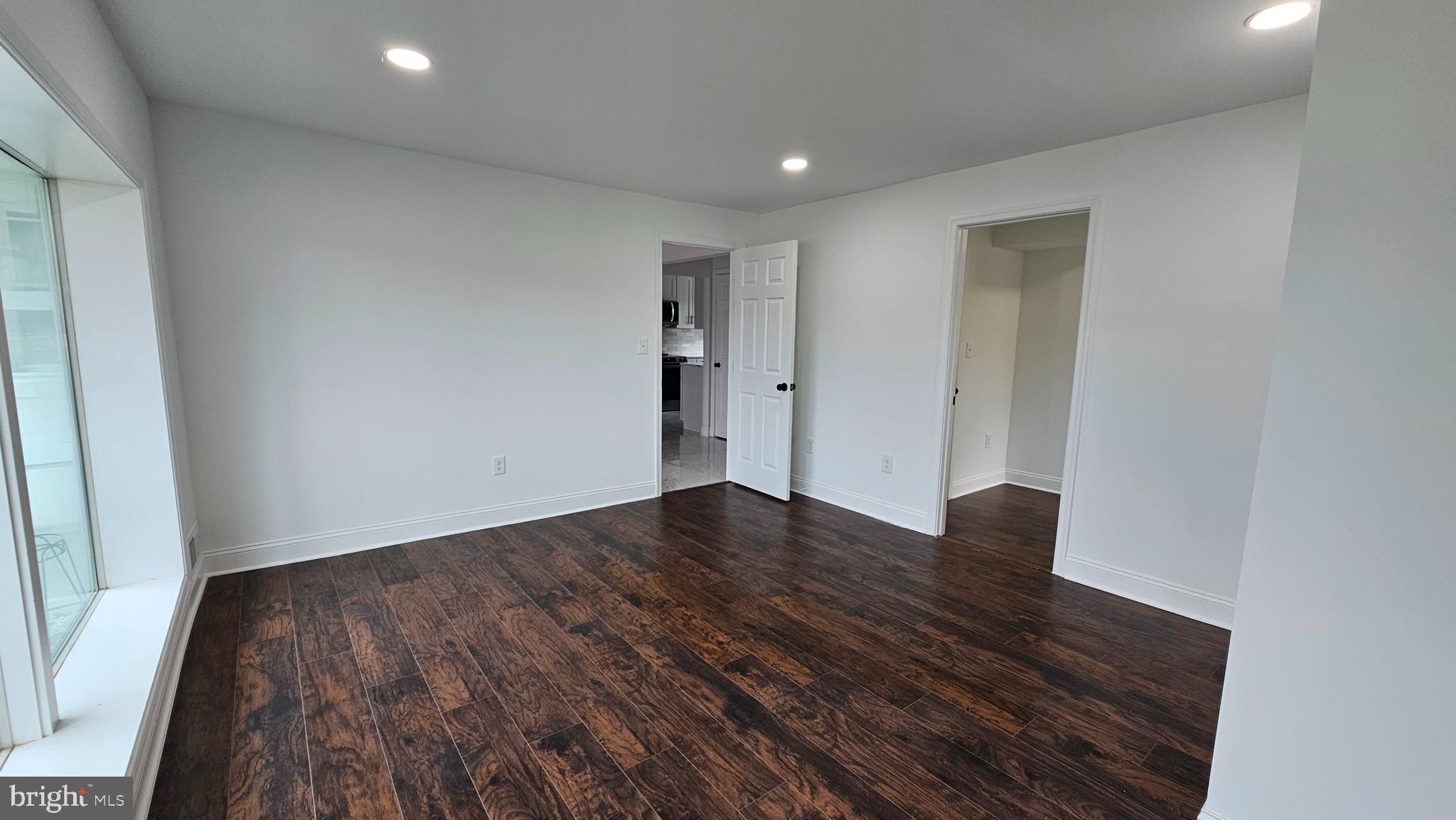 1407 NORTHCREST DRIVE