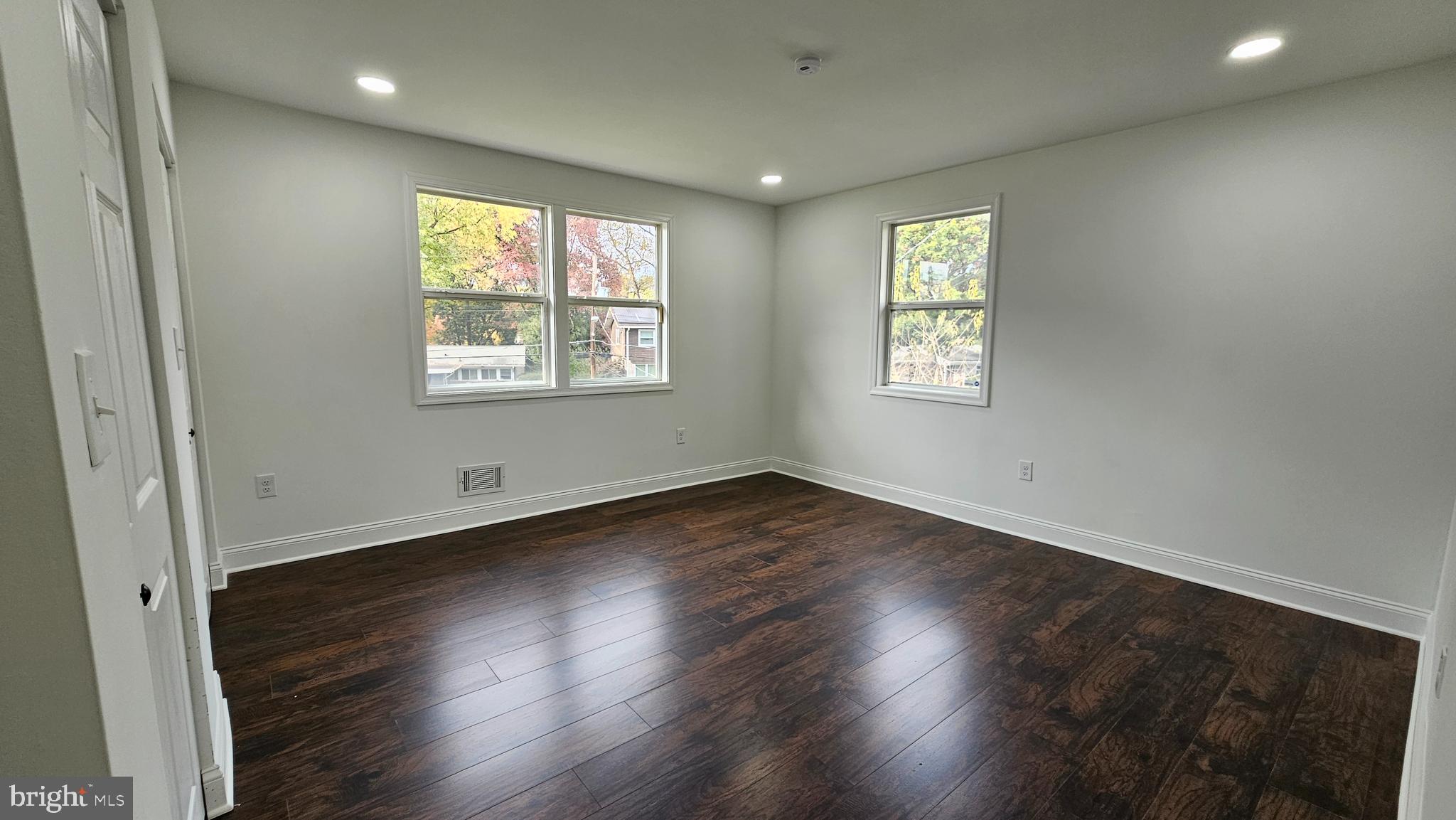 1407 NORTHCREST DRIVE