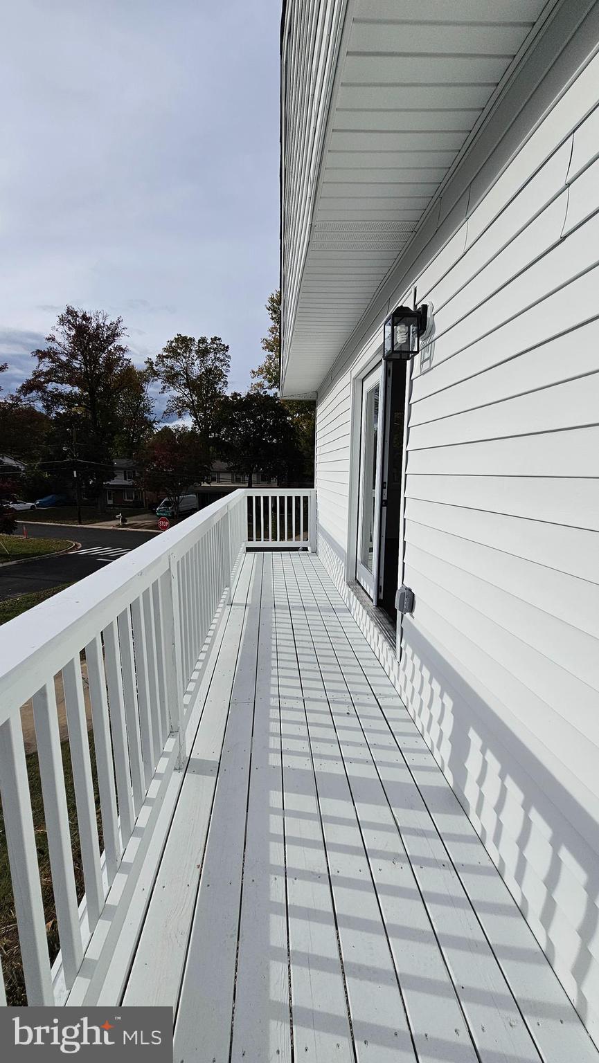 1407 NORTHCREST DRIVE