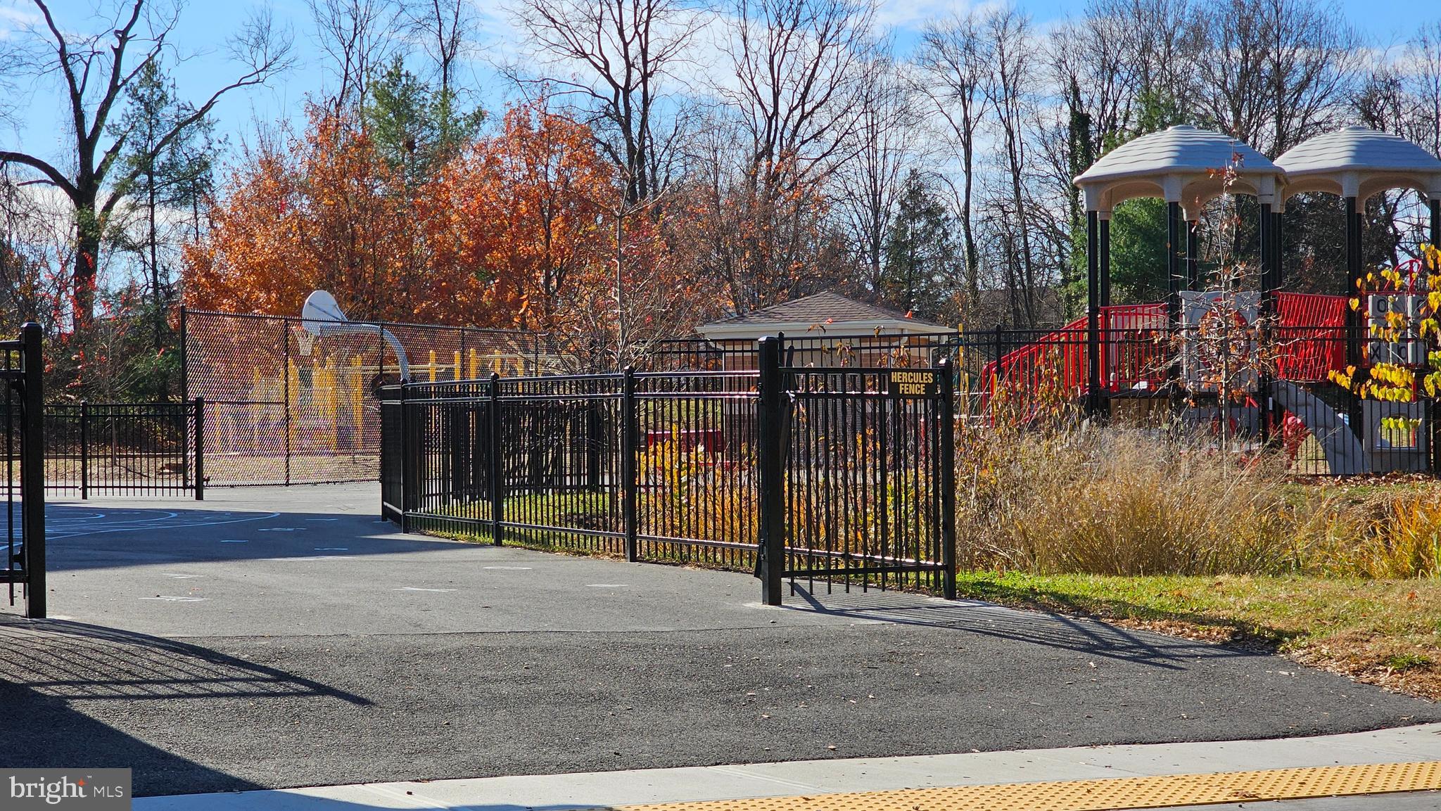 1407 NORTHCREST DRIVE