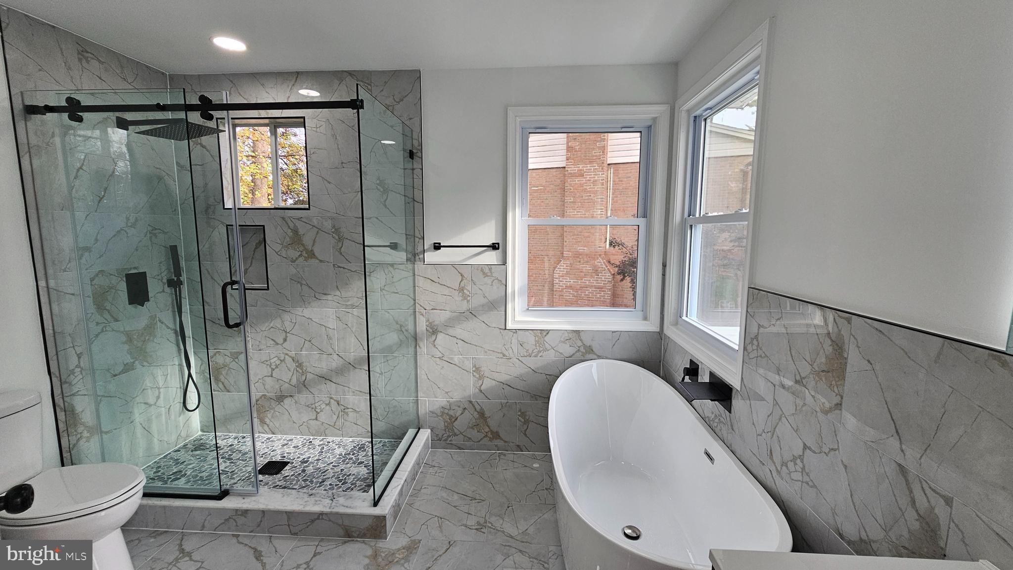 1407 NORTHCREST DRIVE