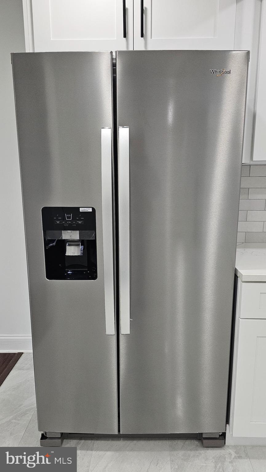 1407 NORTHCREST DRIVE