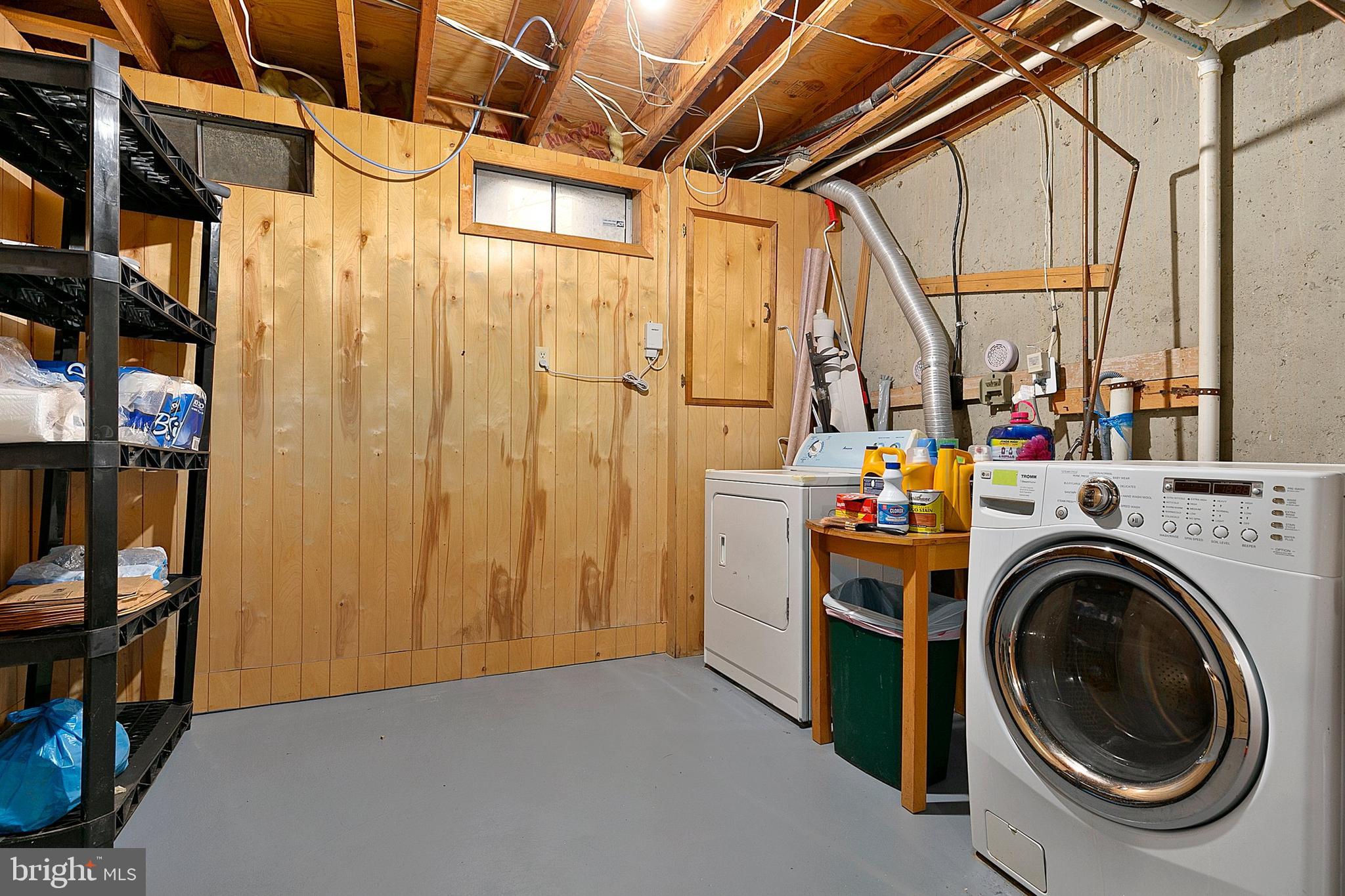 15015 DINSDALE DRIVE