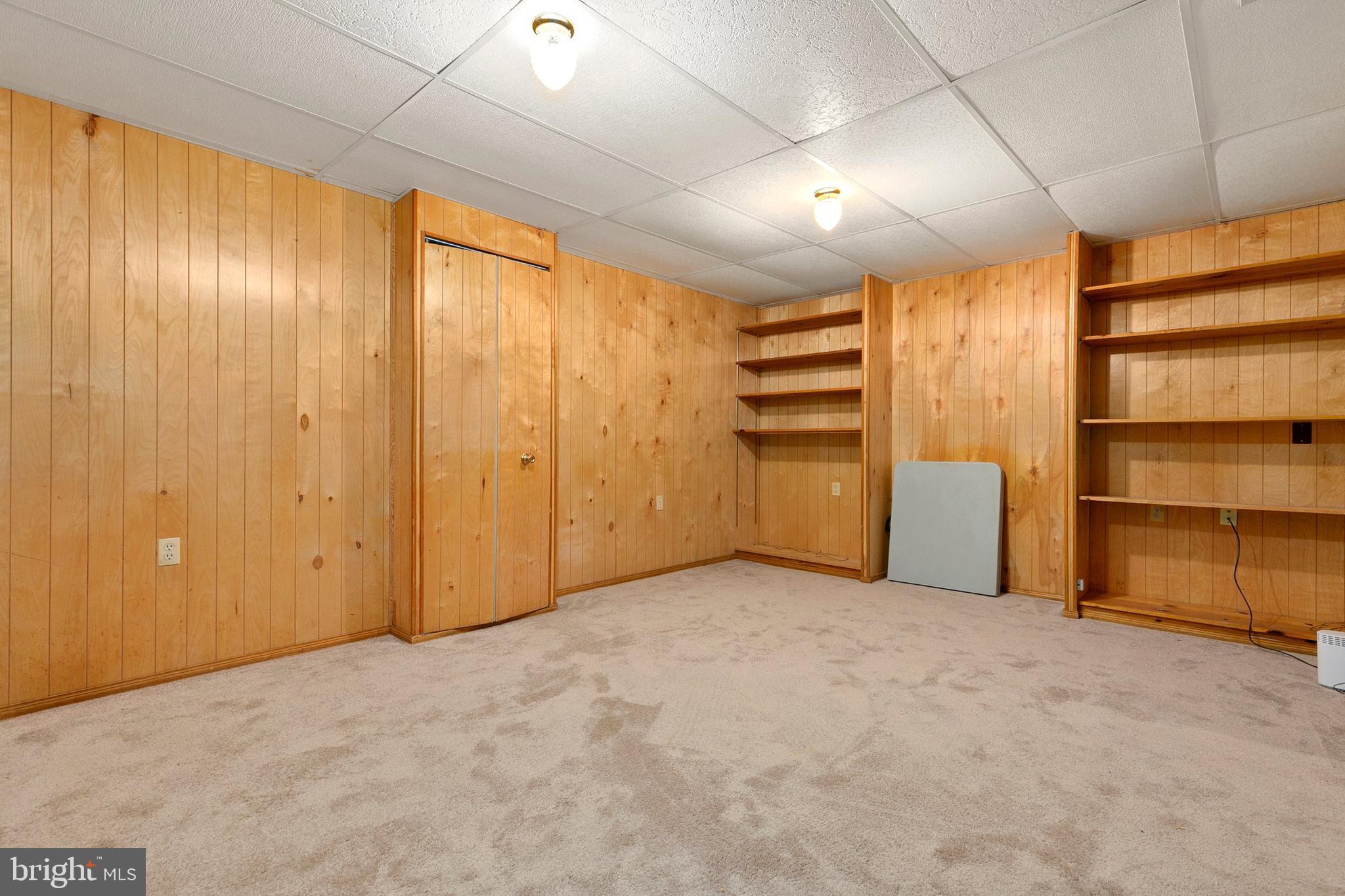 15015 DINSDALE DRIVE